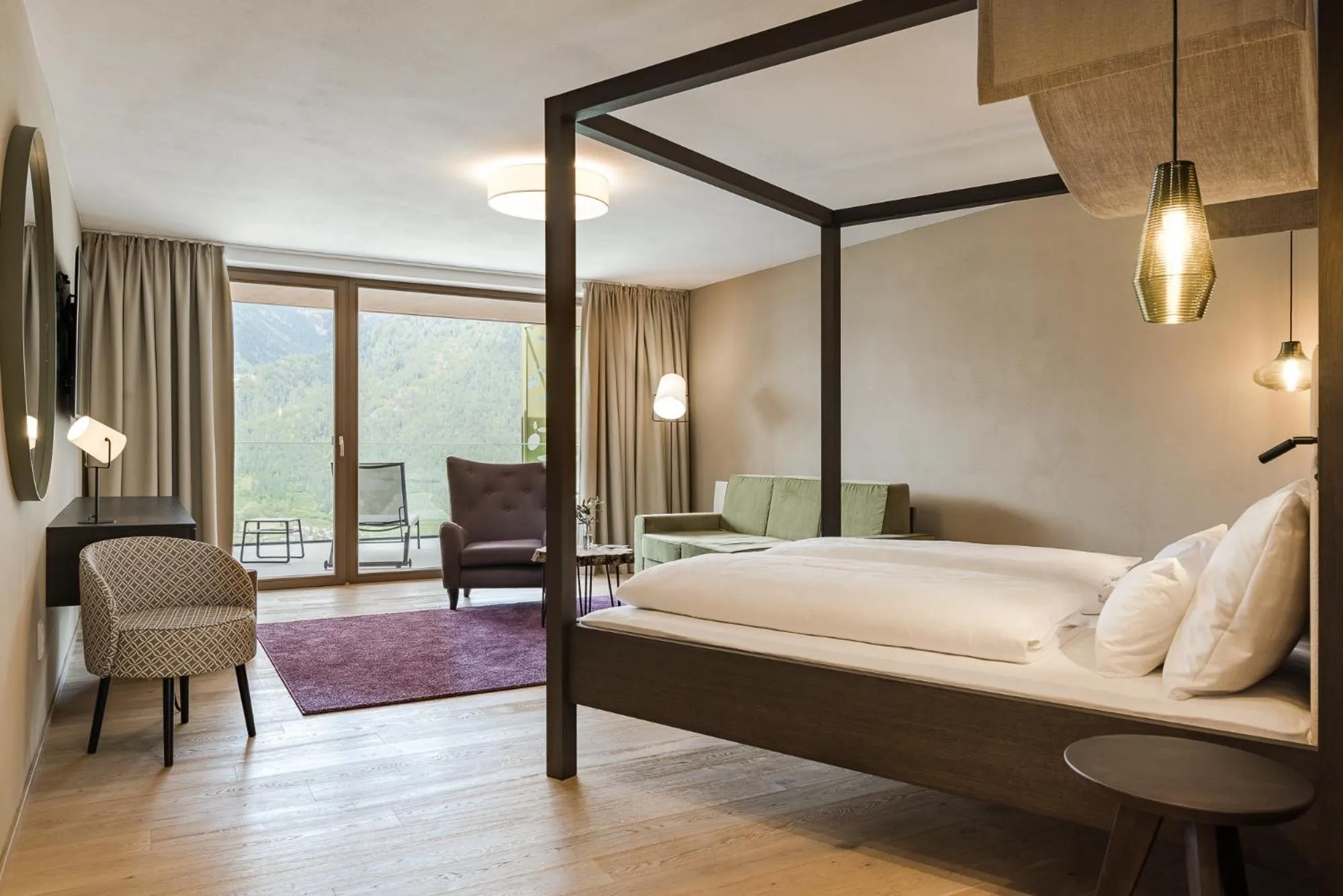 Bed in Oliven- & Genusshotel Hirzer