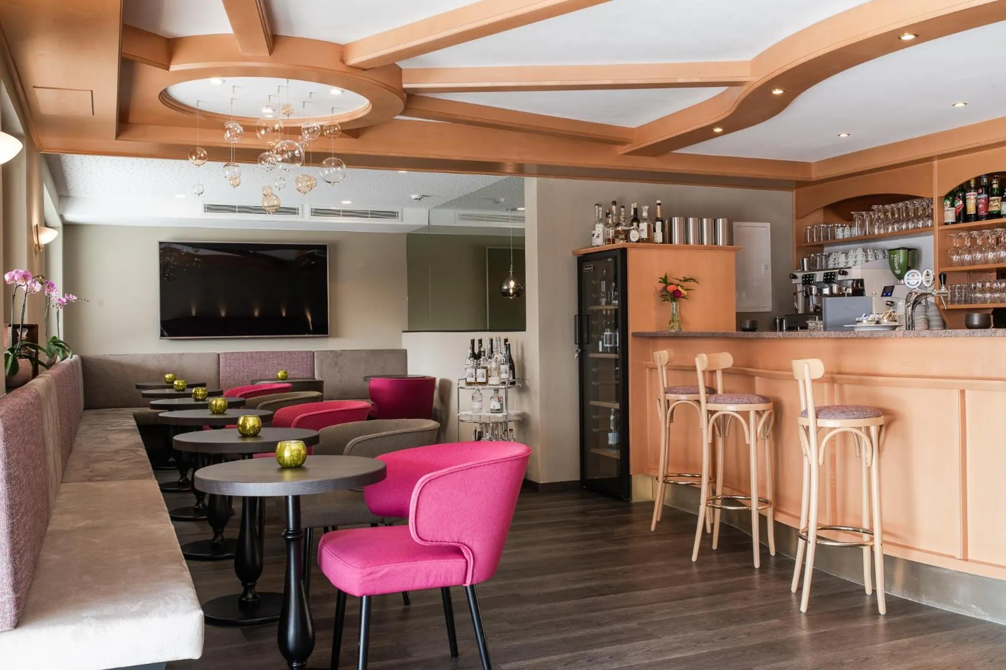 Restaurant/places to eat in Oliven- & Genusshotel Hirzer