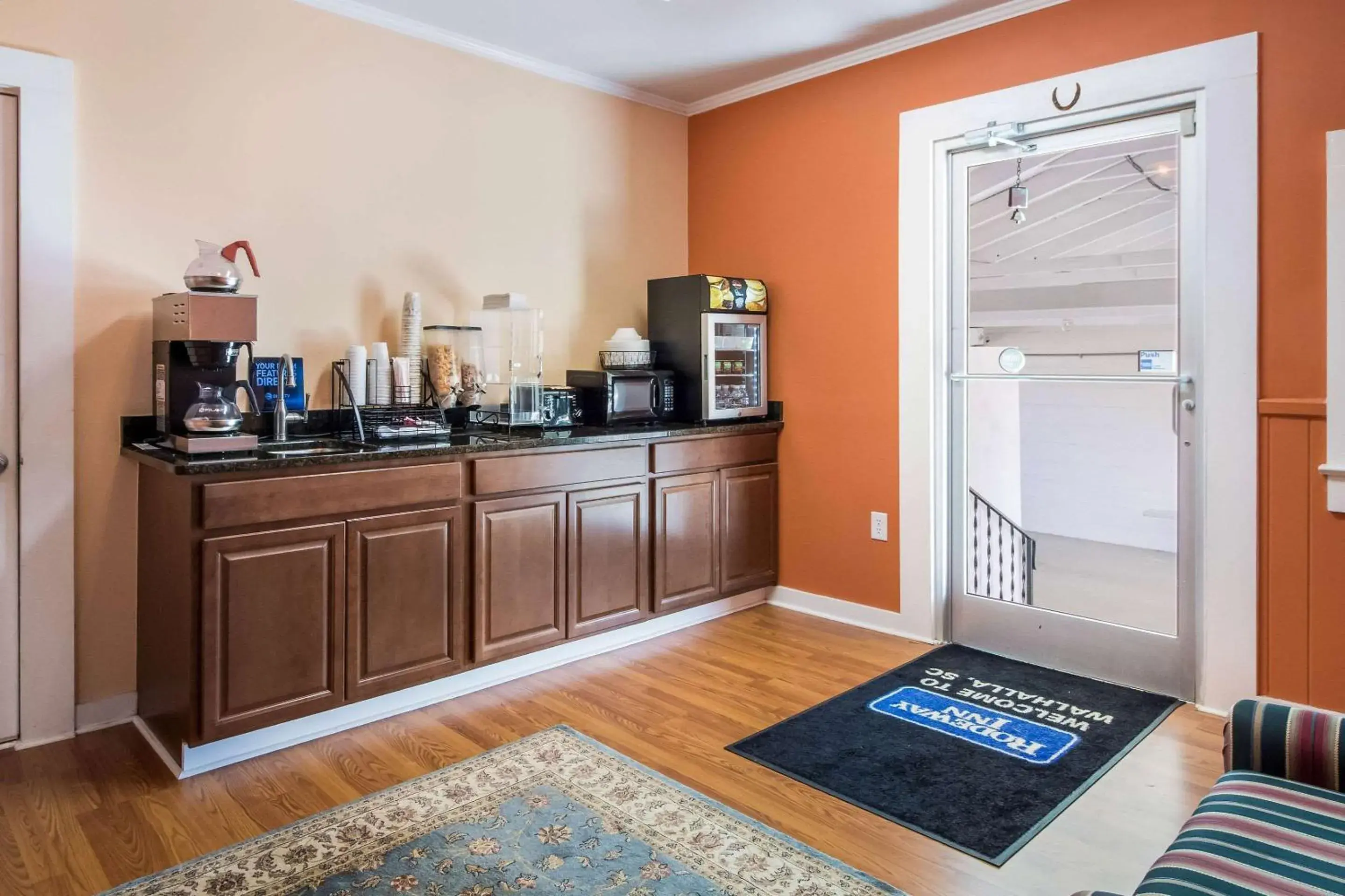 Restaurant/places to eat in Rodeway Inn & Suites Walhalla Restaurant/places to eat in Rodeway Inn & Suites Walhalla