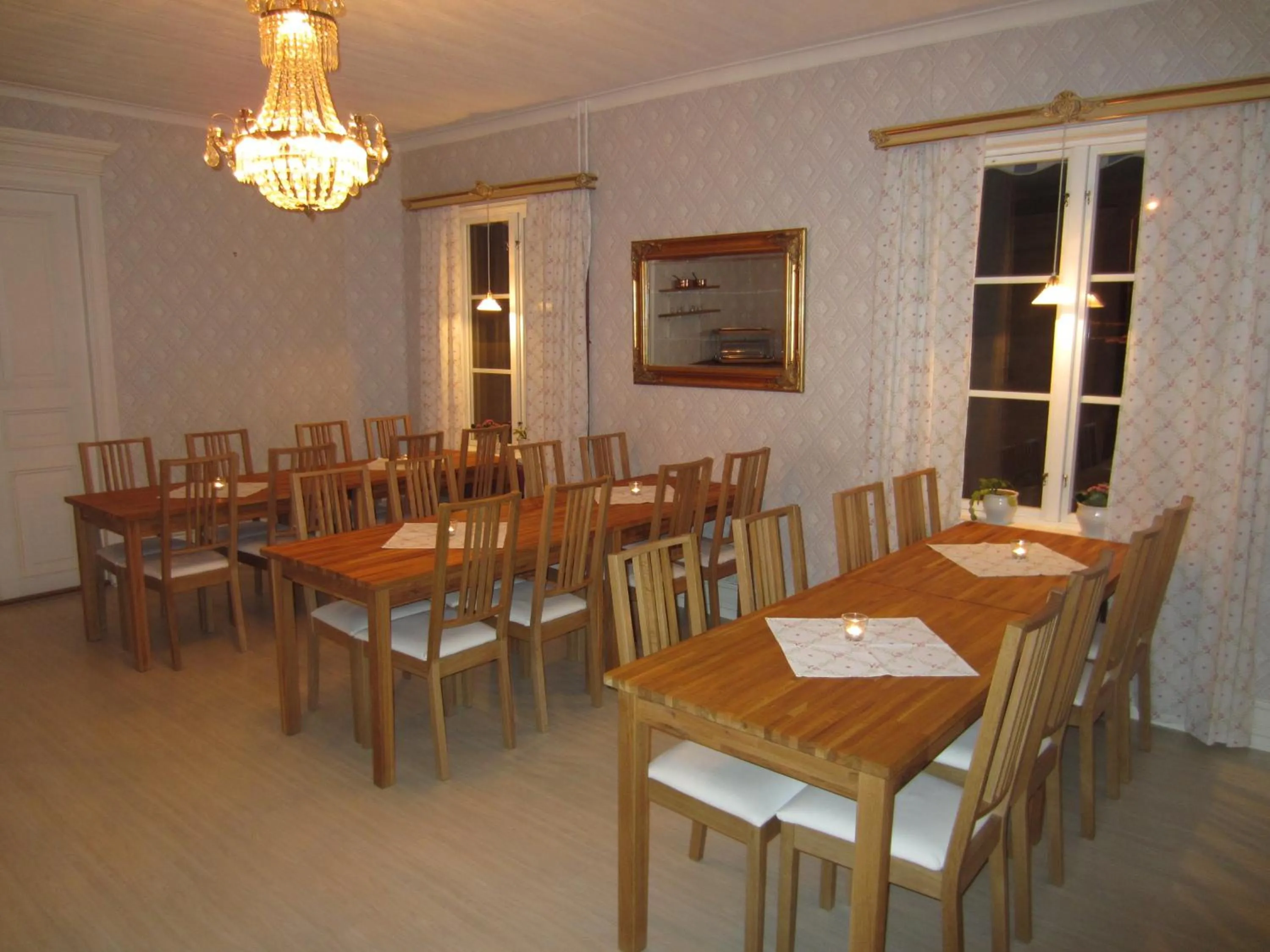 Buffet breakfast in Sörnäsgården Bed & Breakfast