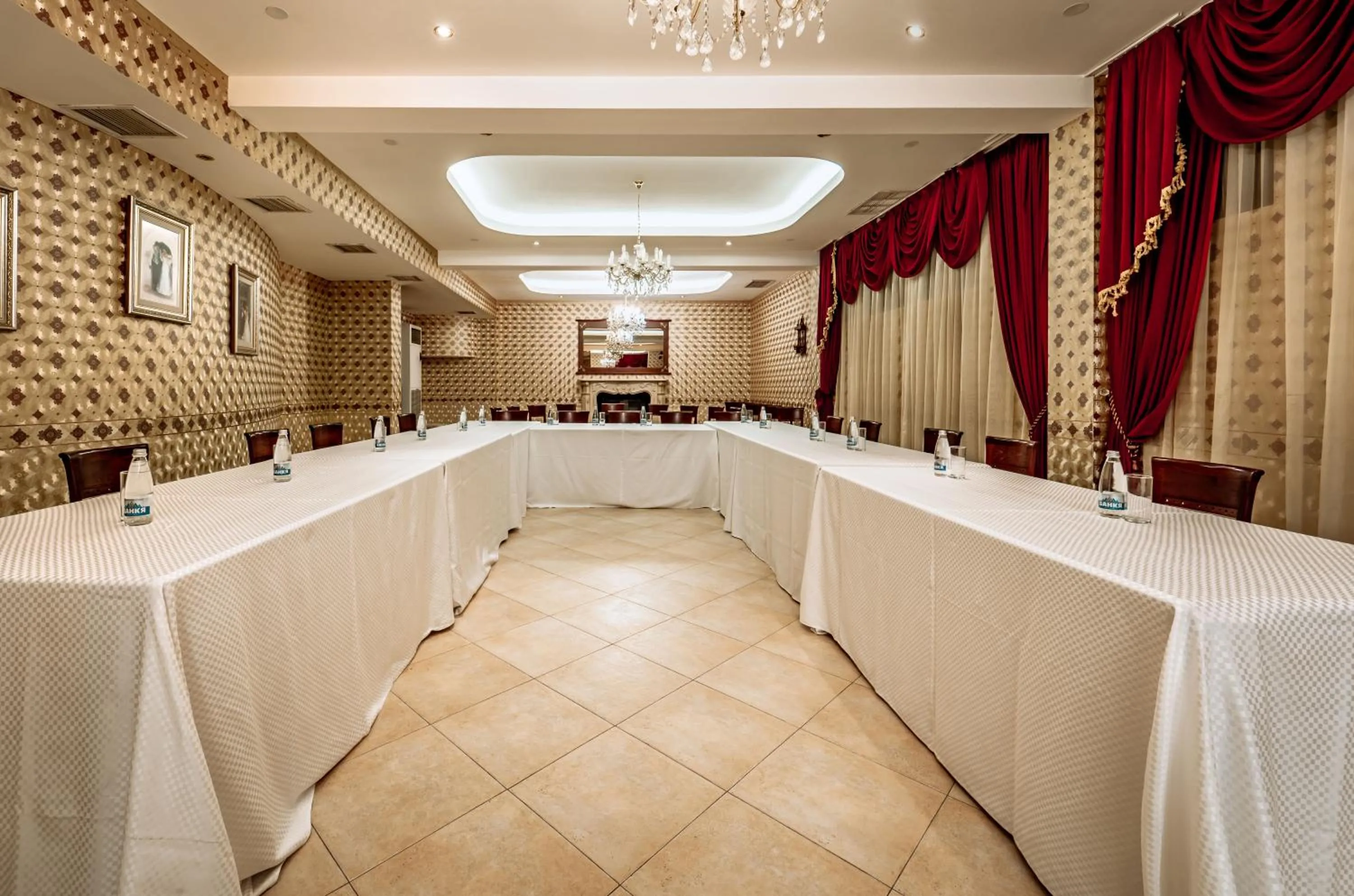 Meeting/conference room in Hotel Winpalace