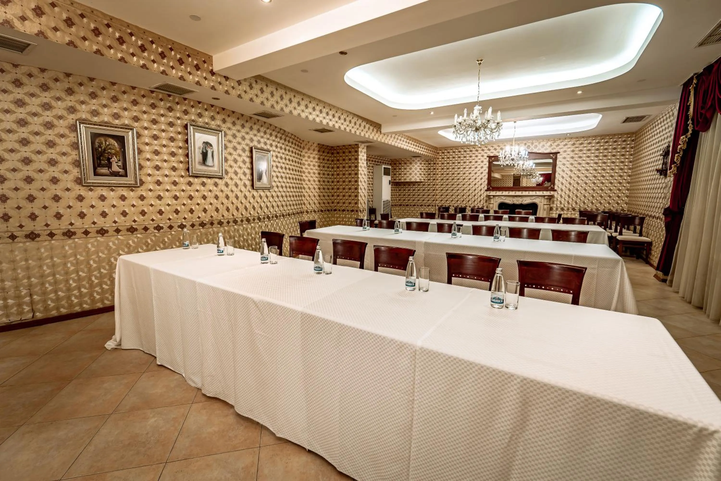 Meeting/conference room in Hotel Winpalace