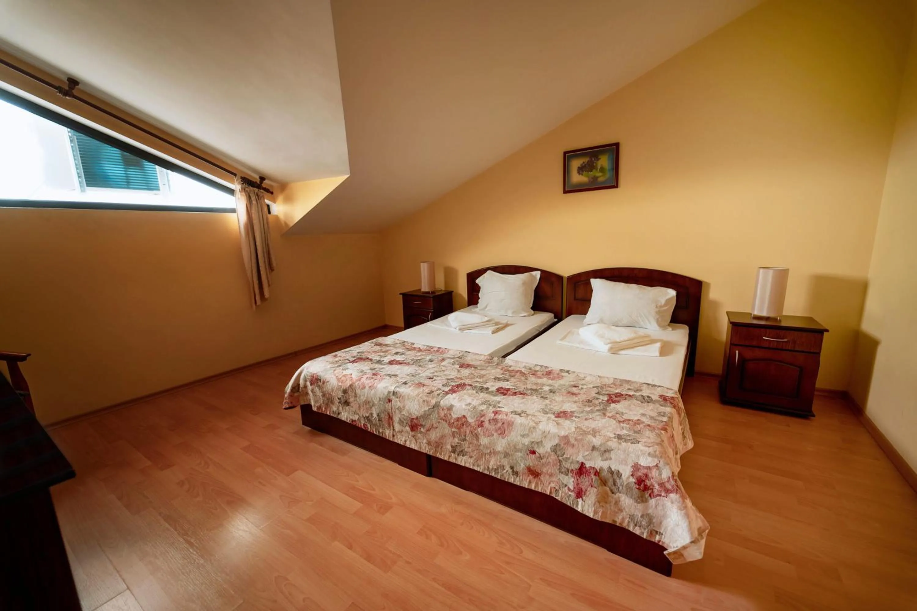 Photo of the whole room, Bed in Hotel Winpalace