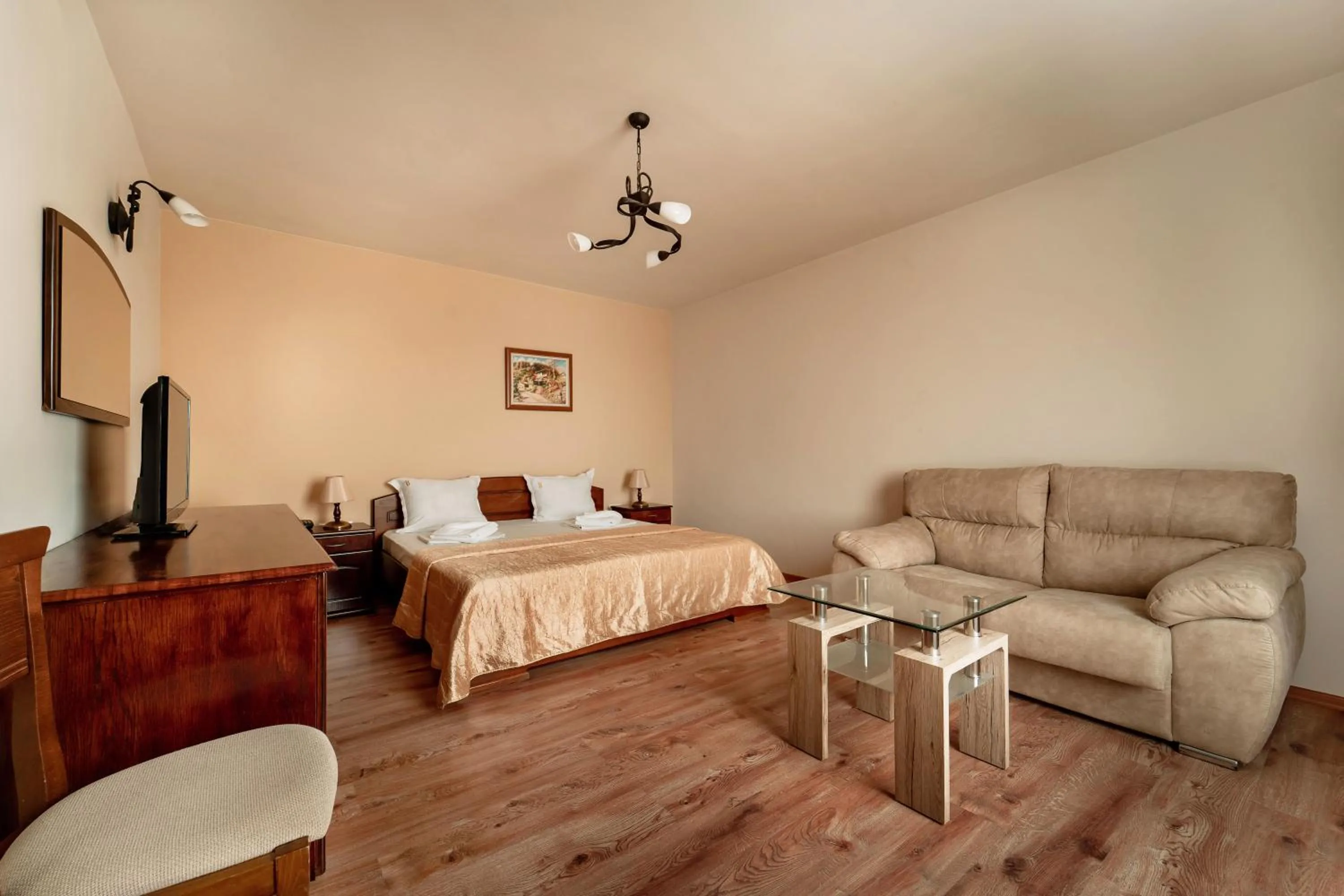 Photo of the whole room, Bed in Hotel Winpalace