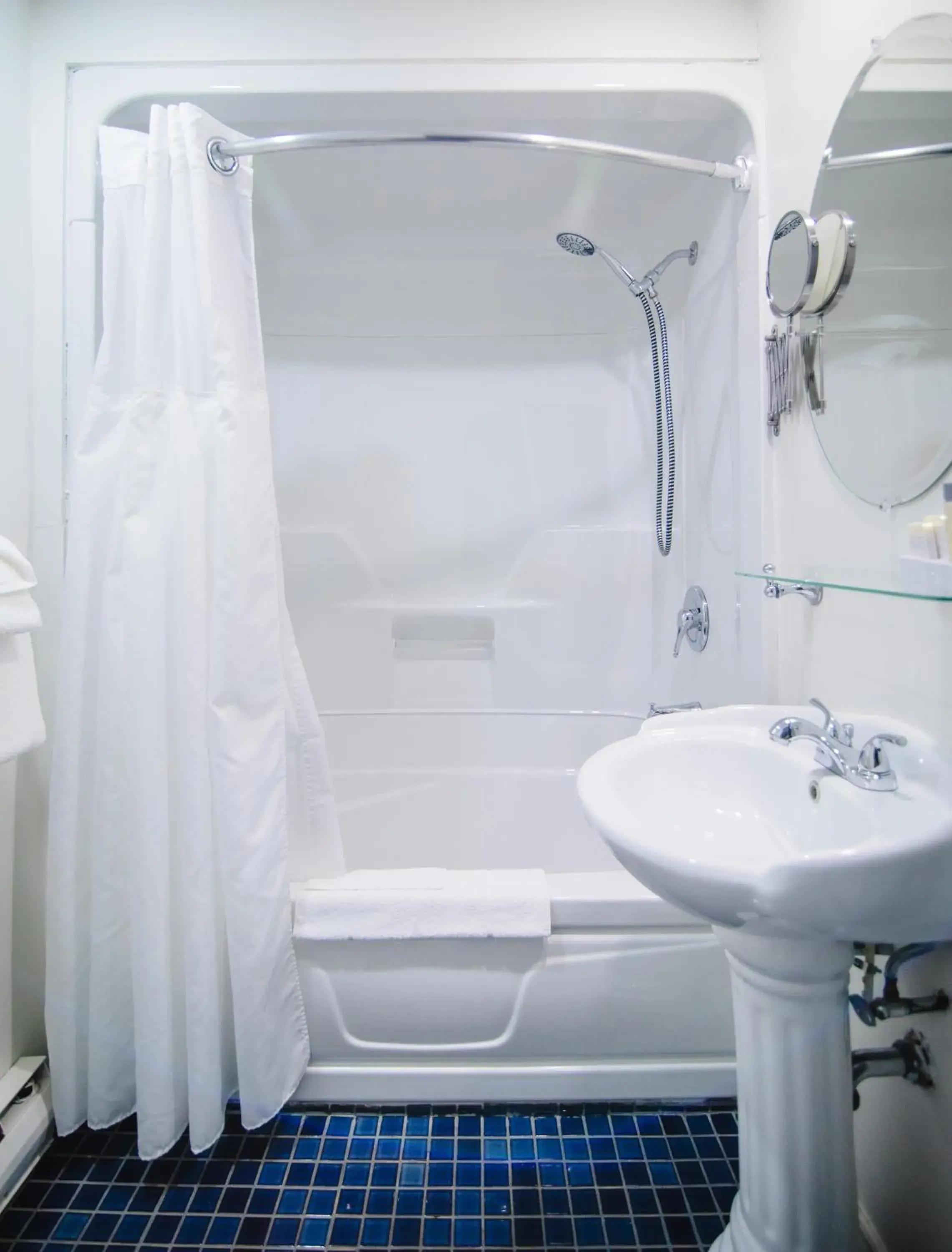 Superior Queen Room in Riôtel Carleton-sur-Mer Superior Queen Room in Riôtel Carleton-sur-Mer