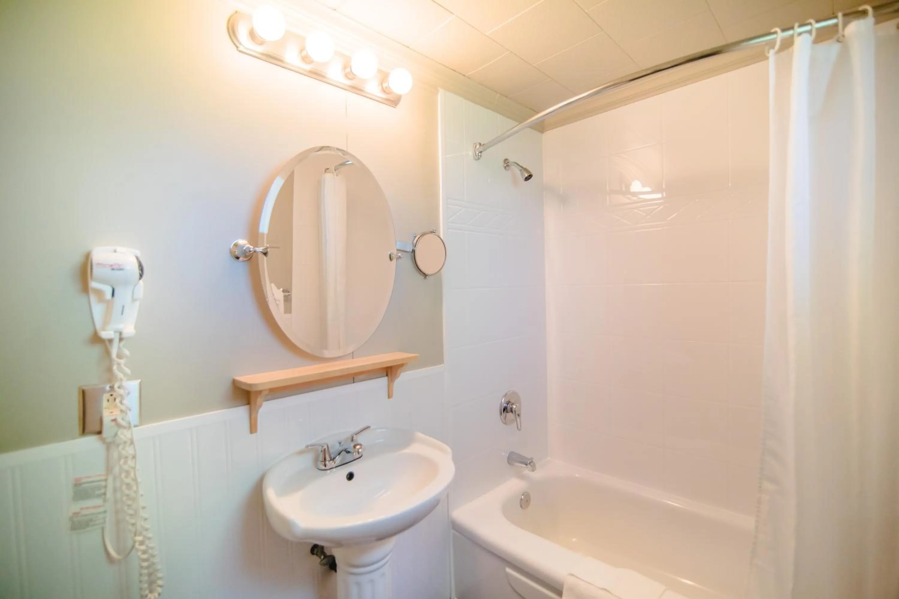 Riôtel Carleton-sur-Mer