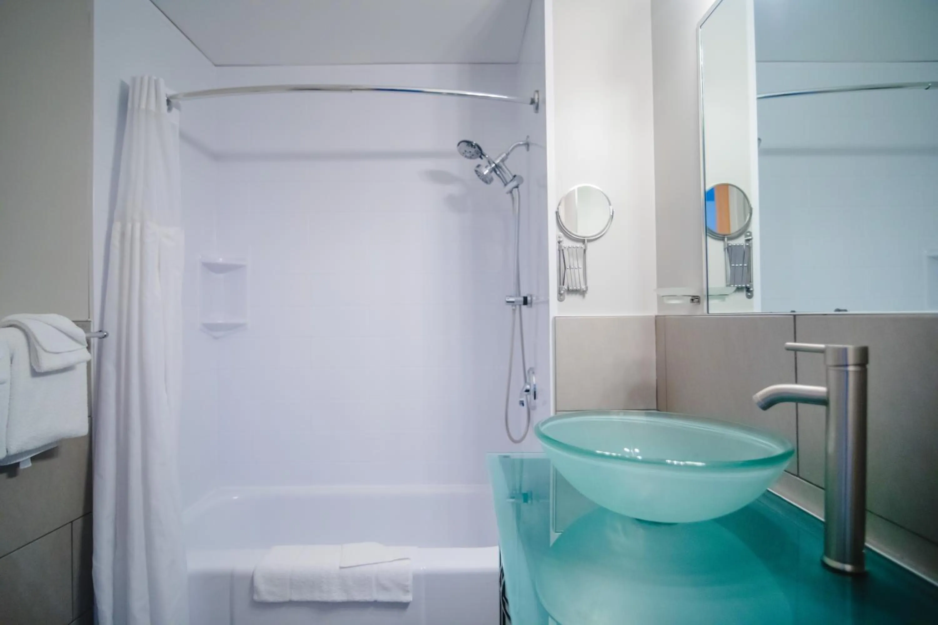 Riôtel Carleton-sur-Mer