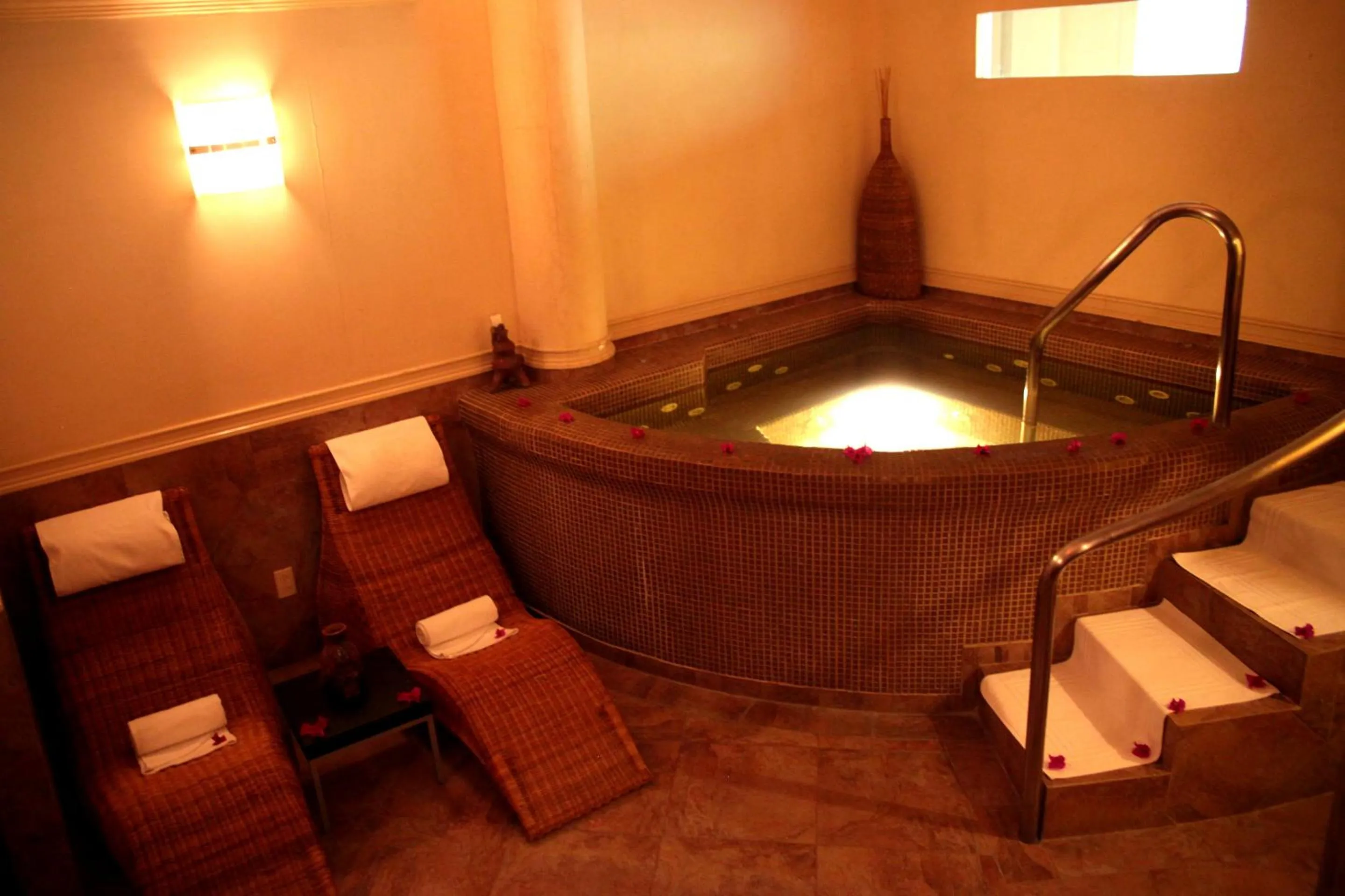 Spa and wellness centre/facilities in Hotel Real del Bosque Golf and Spa