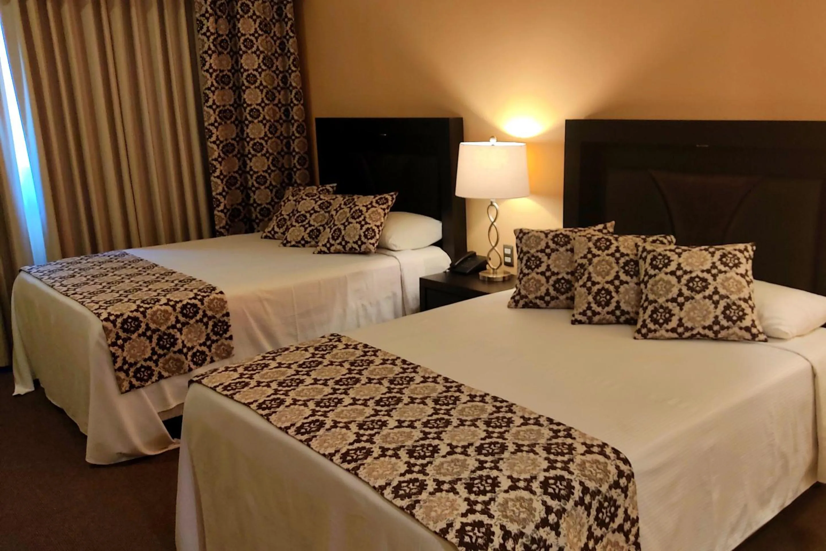 Bed in Hotel Real del Bosque Golf and Spa