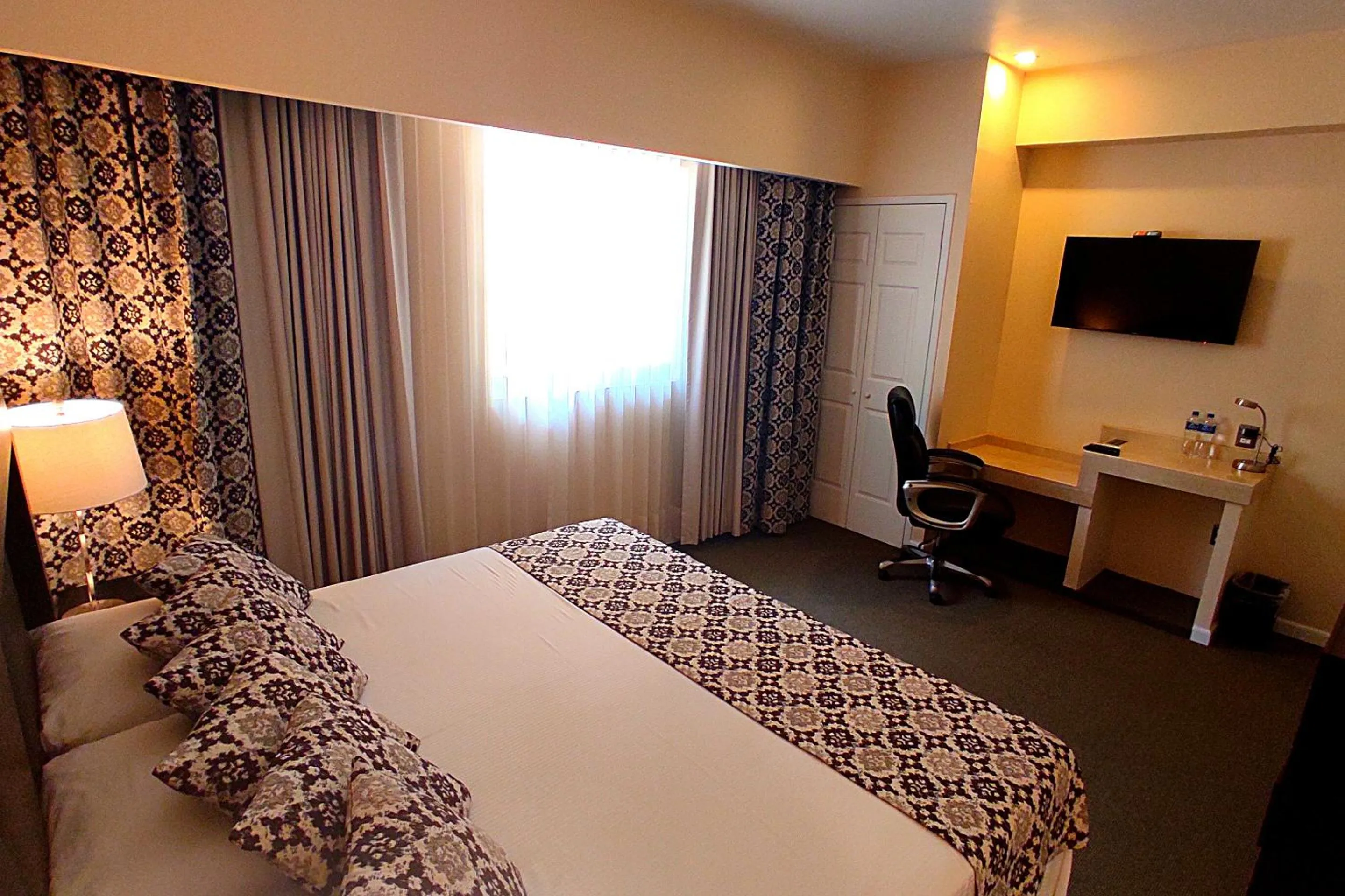 Bed in Hotel Real del Bosque Golf and Spa