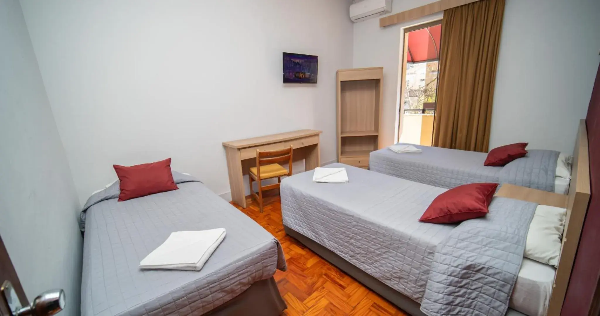 Family Room in Hotel Euro Suite Poços de Caldas By Nacional Inn Family Room in Hotel Euro Suite Poços de Caldas By Nacional Inn