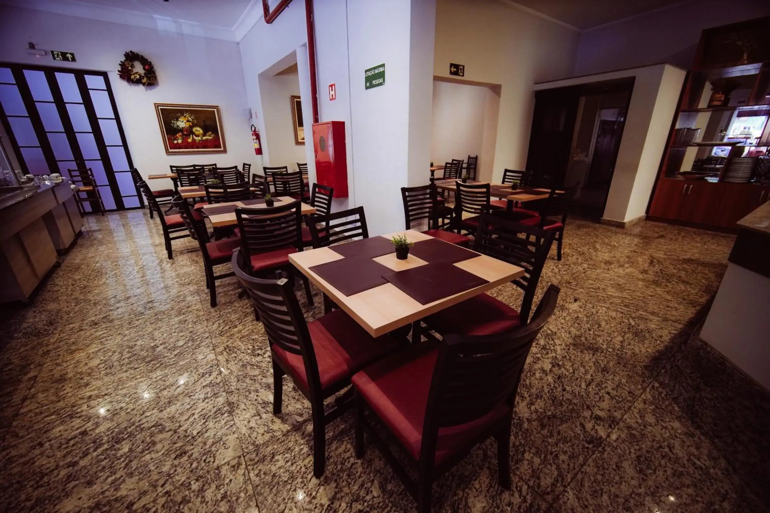 Restaurant/places to eat in Hotel Euro Suite Poços de Caldas By Nacional Inn Restaurant/places to eat in Hotel Euro Suite Poços de Caldas By Nacional Inn