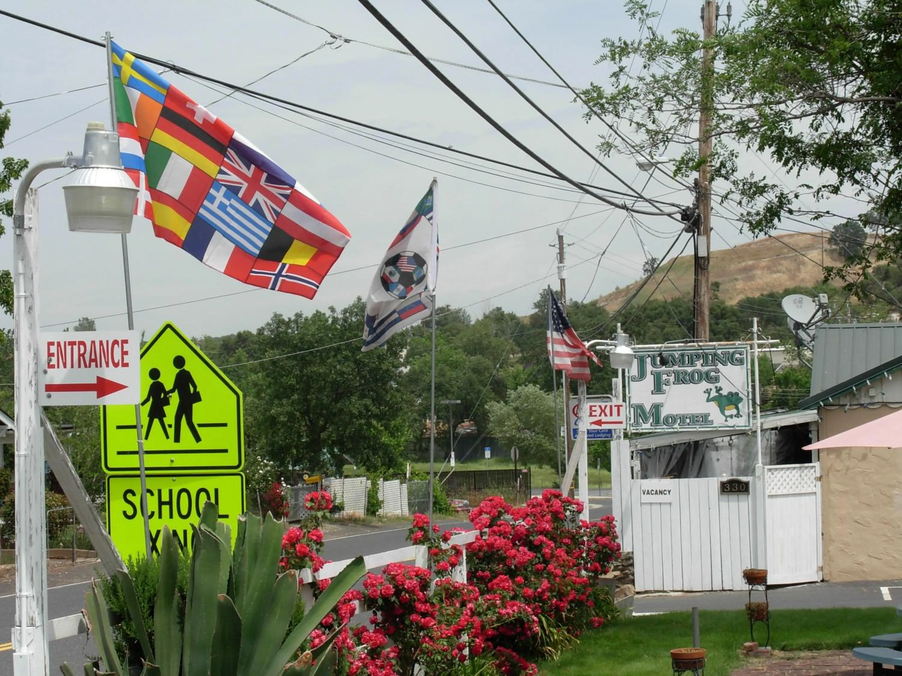 Location in Jumping Frog Motel