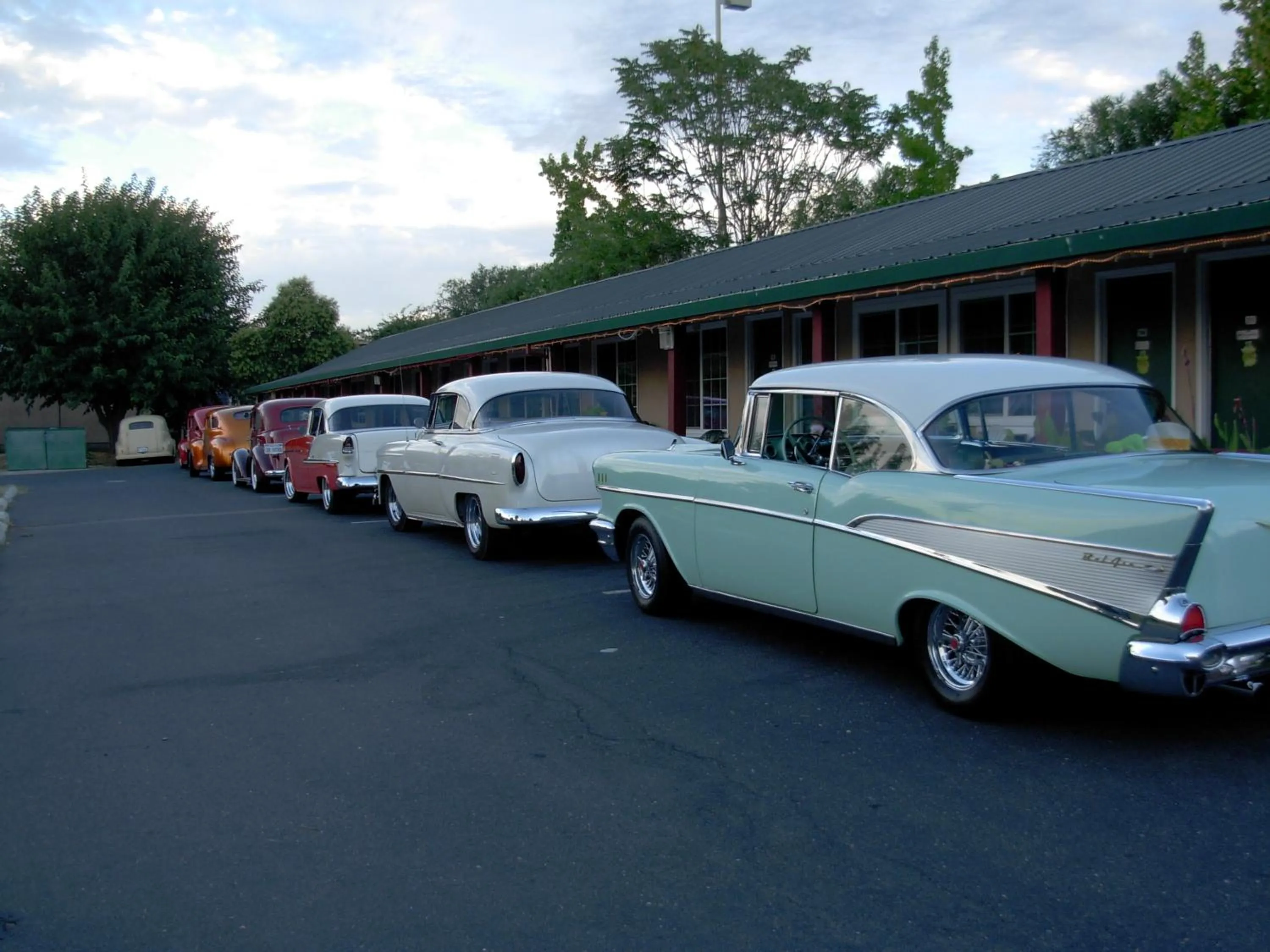 Parking in Jumping Frog Motel