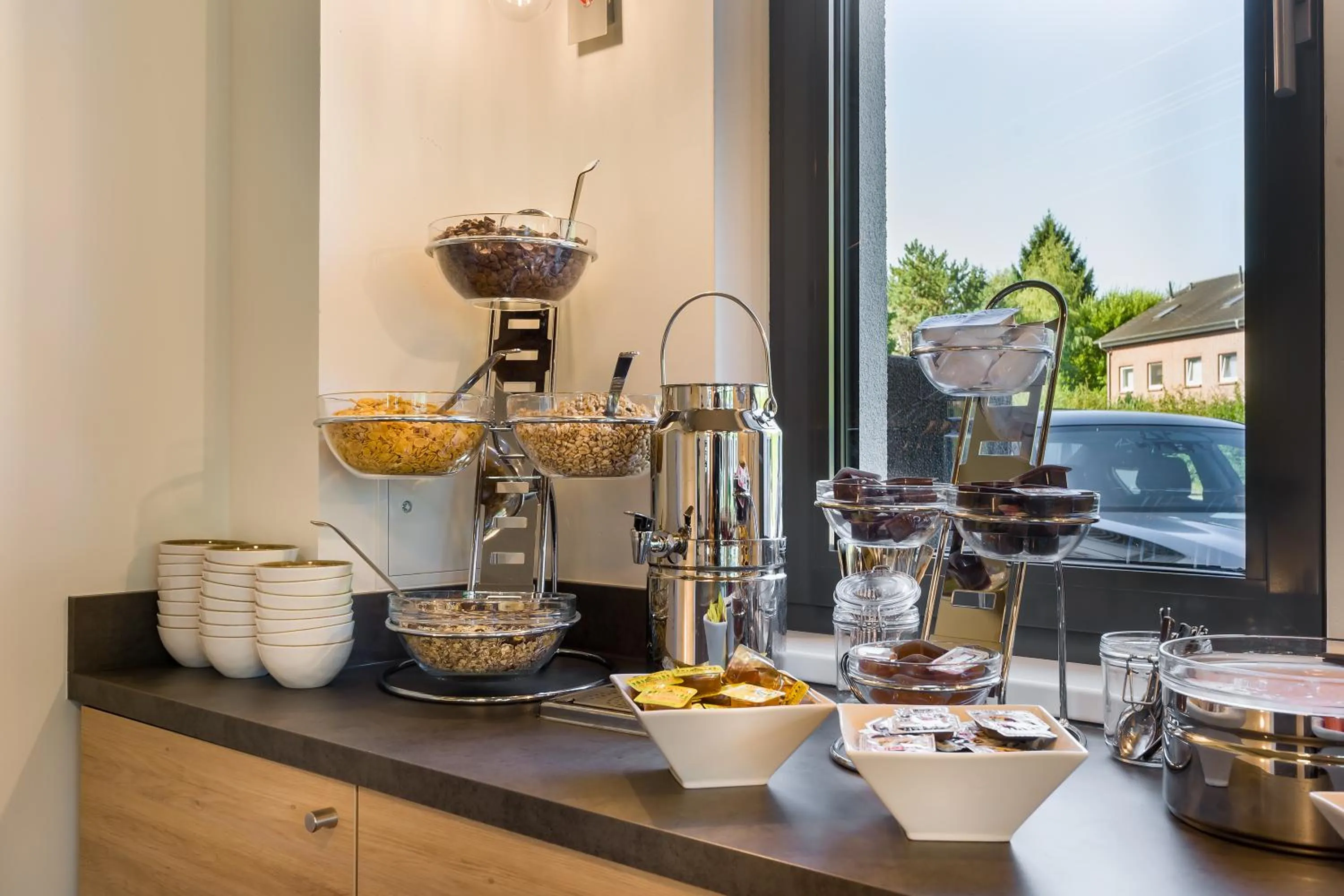 Buffet breakfast in Signature East Hotel Apartment