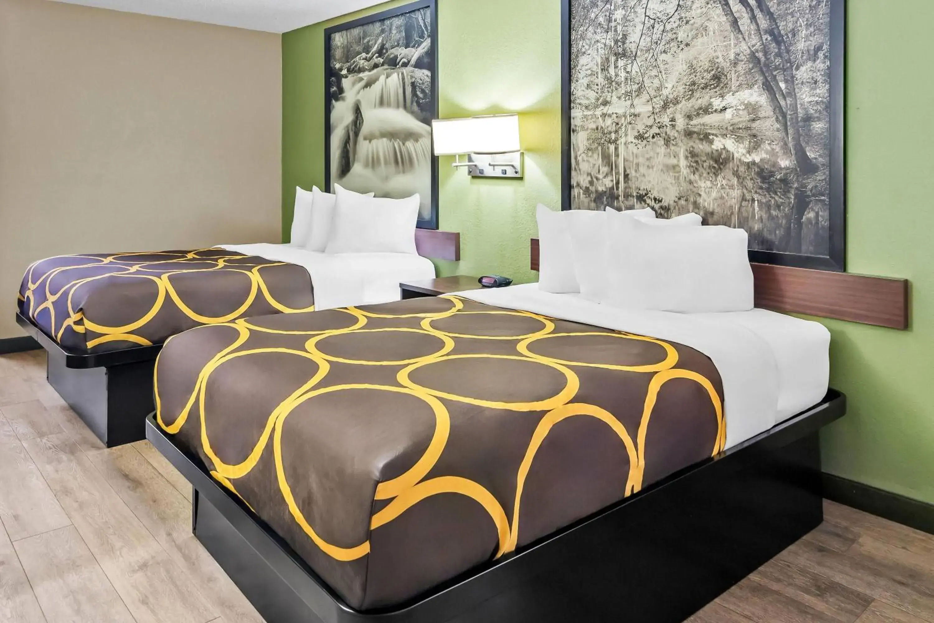 Bed in Super 8 by Wyndham Columbia/Ft. Jackson SC Bed in Super 8 by Wyndham Columbia/Ft. Jackson SC