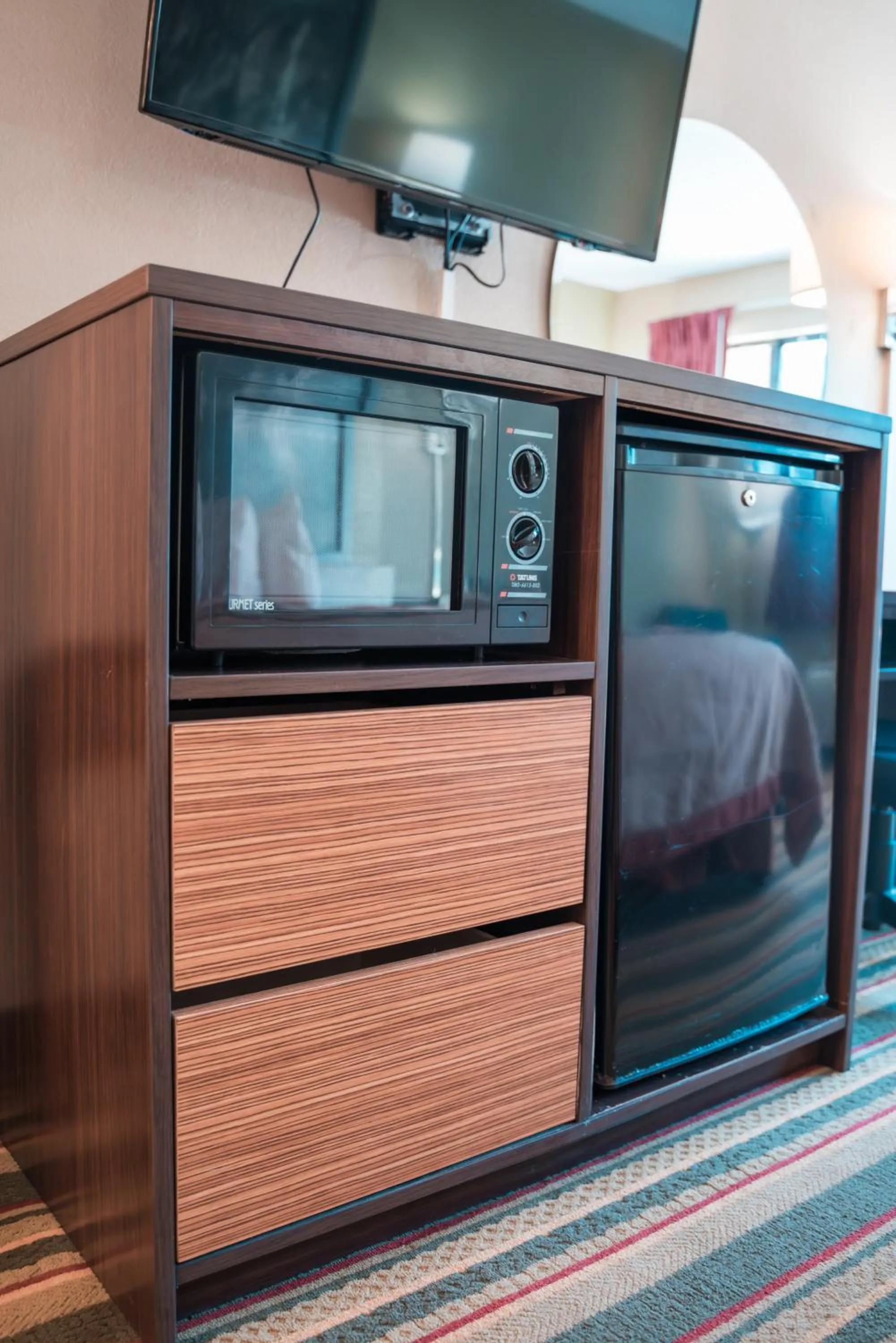 Guests in Super 8 by Wyndham Columbia/Ft. Jackson SC