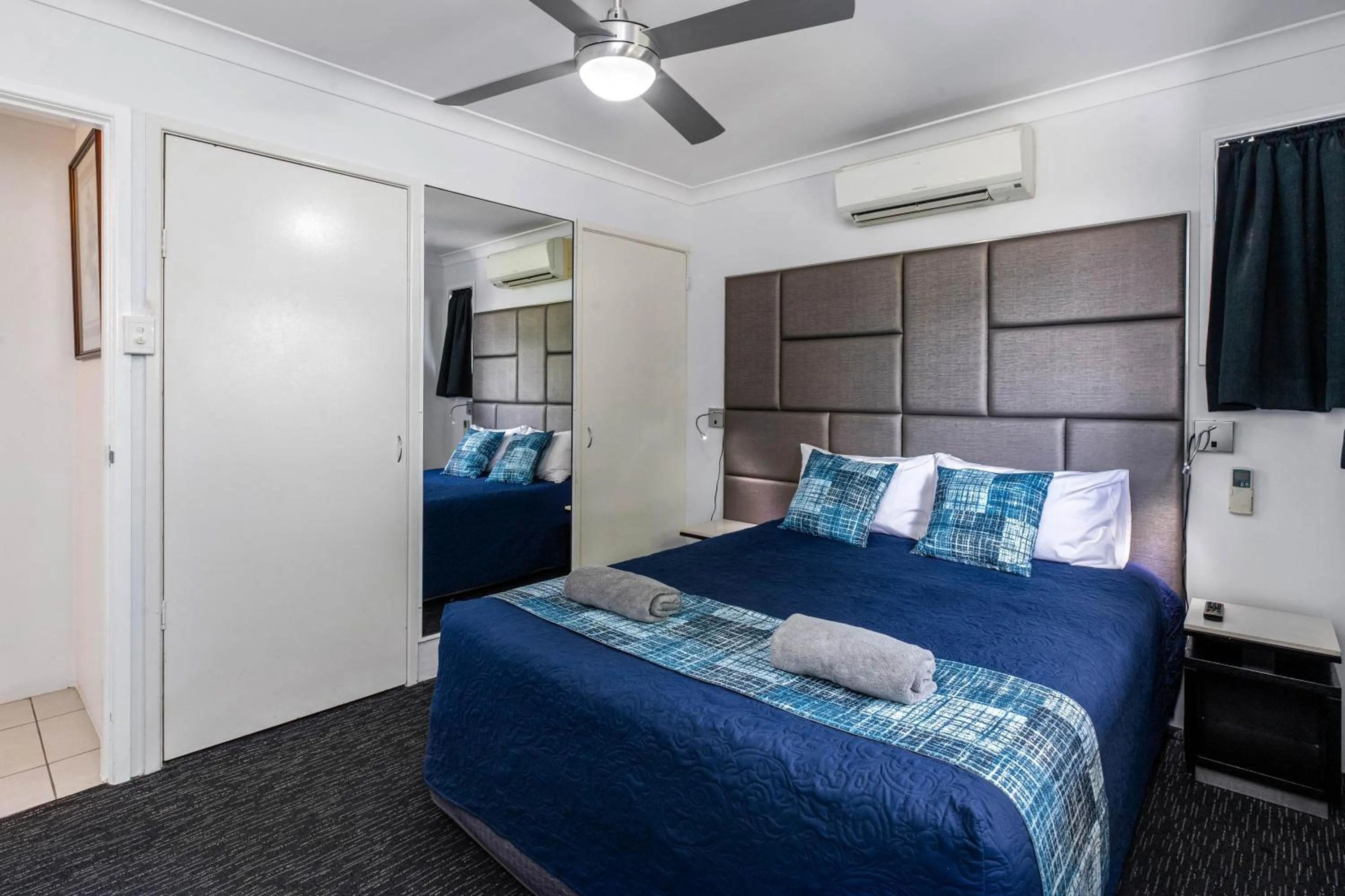 Bed in Leichhardt Motor Inn