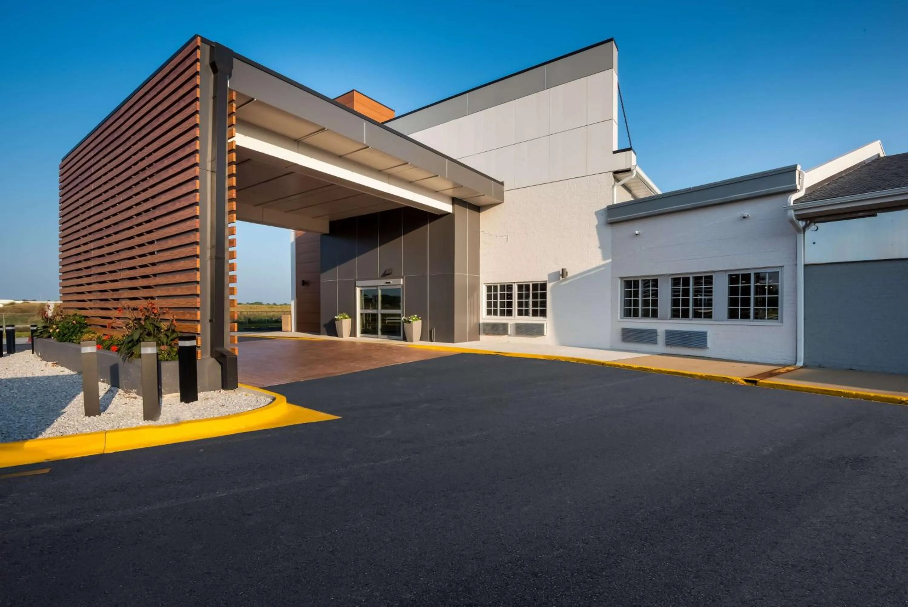 Property building in Wyndham Garden Ankeny