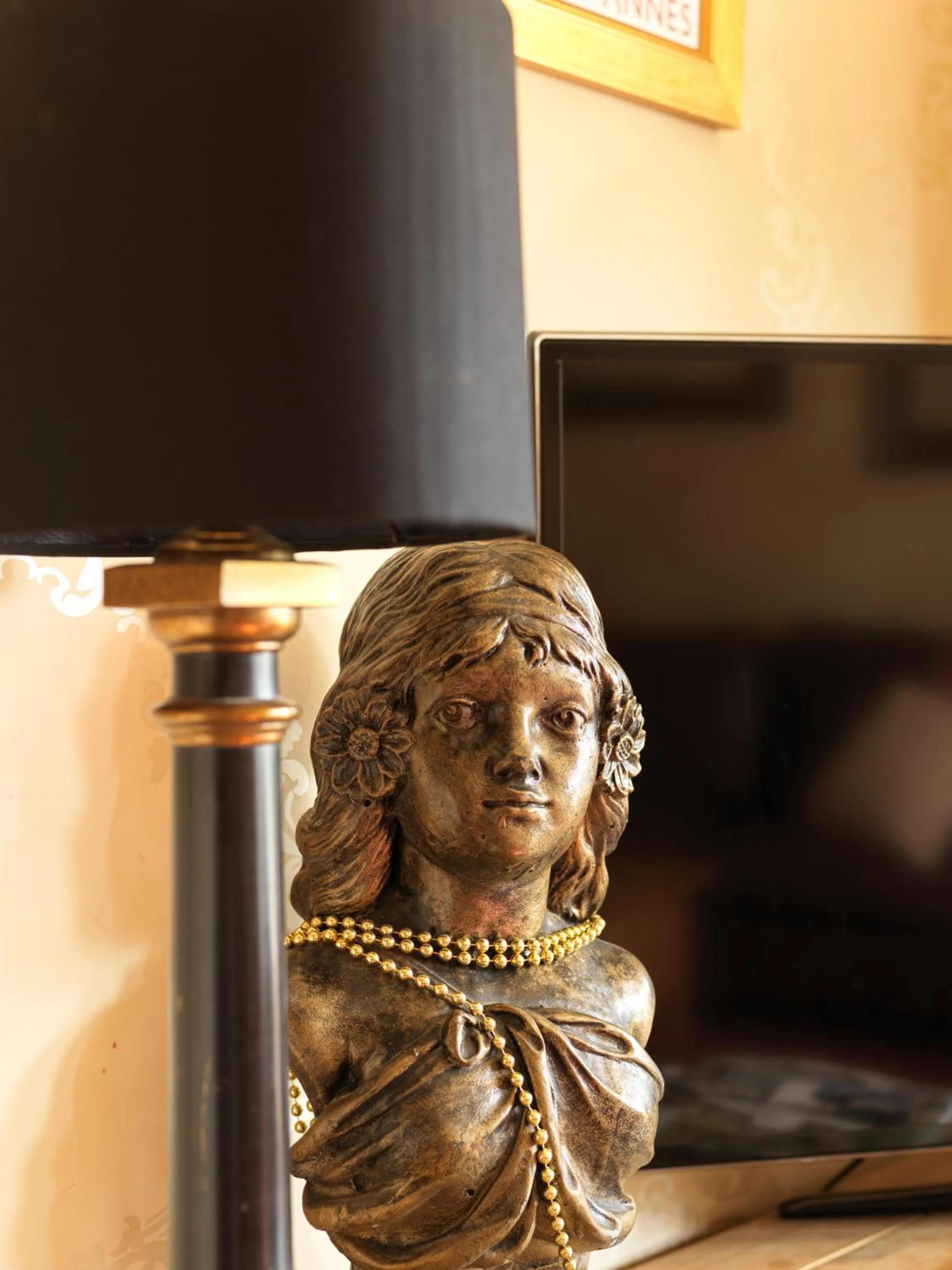 Nearby landmark in Howarth House