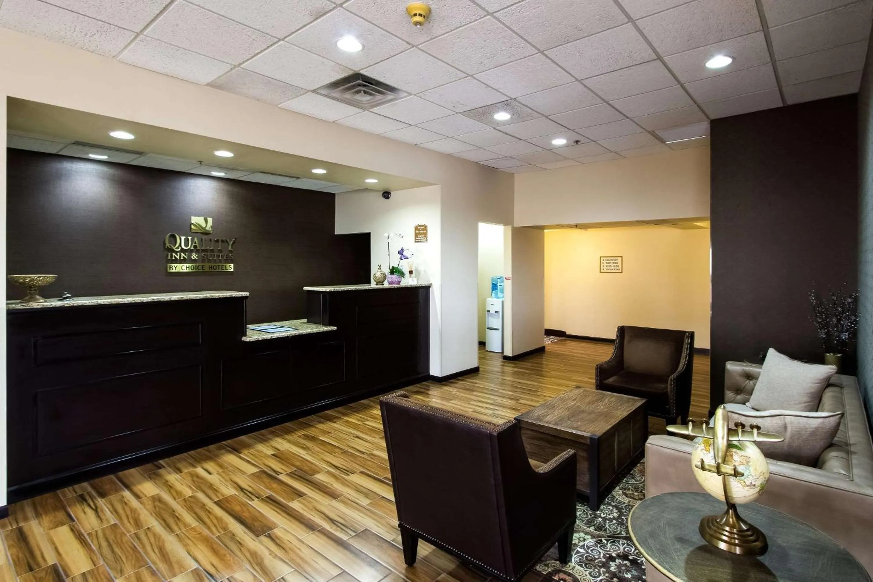 Lobby or reception in Quality Inn & Suites Moline - Quad Cities