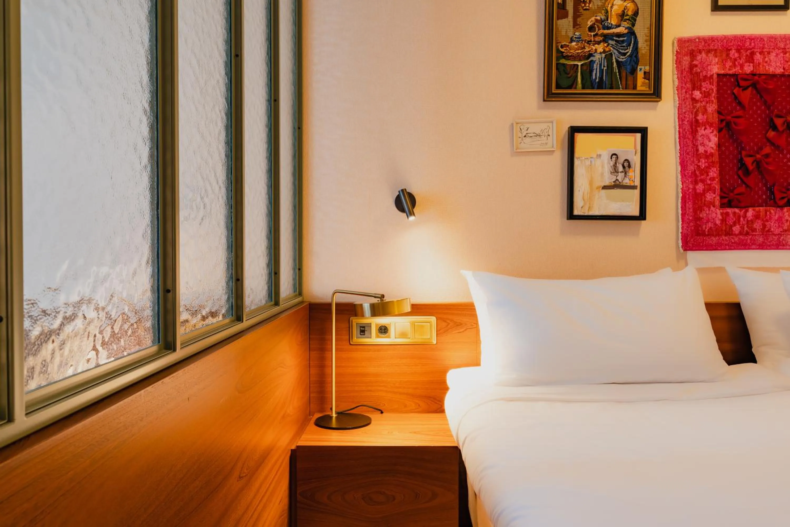 Bed in Hotel Mercier