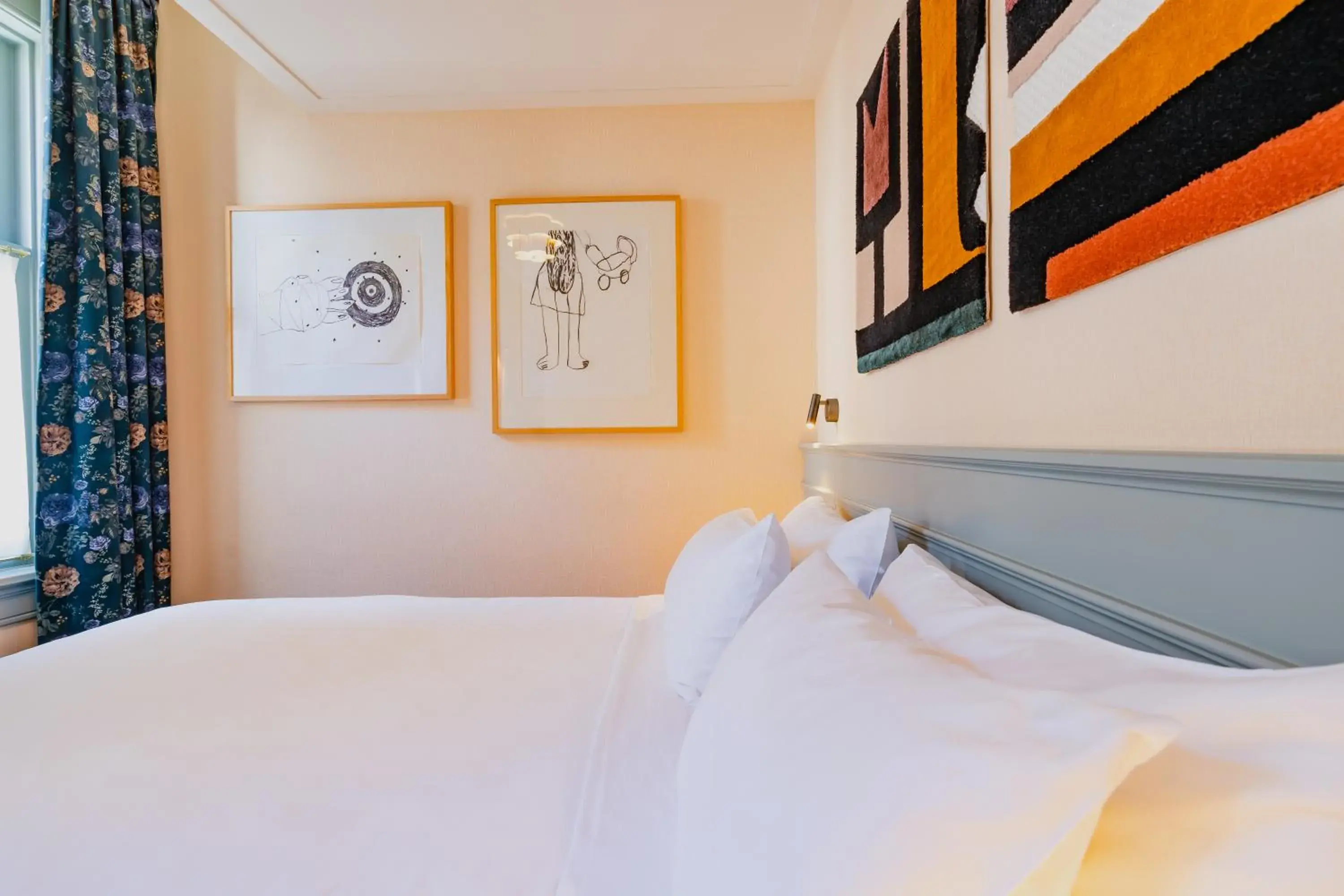 Bed in Hotel Mercier Bed in Hotel Mercier