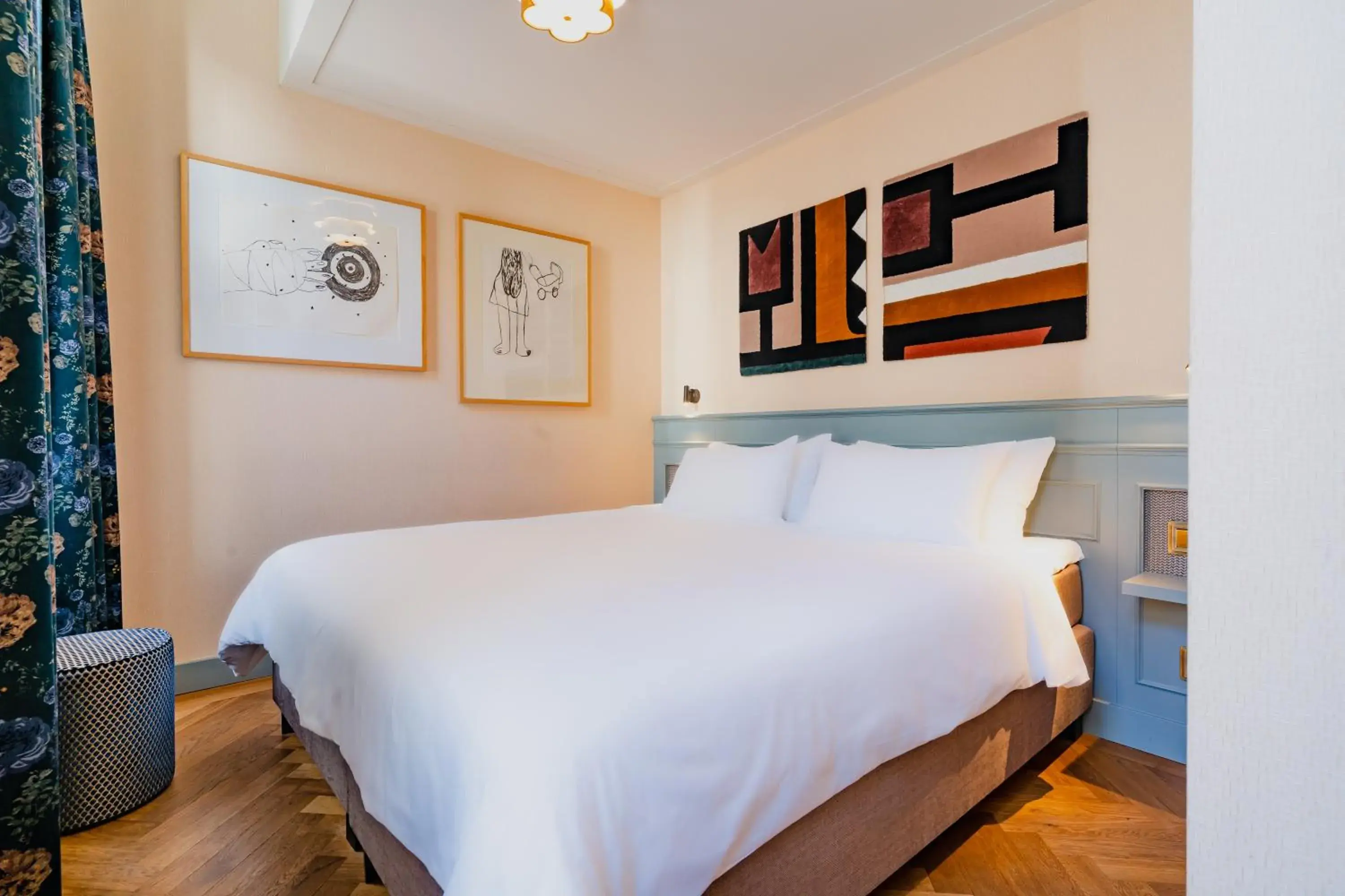 Small Double or Twin Room in Hotel Mercier Small Double or Twin Room in Hotel Mercier