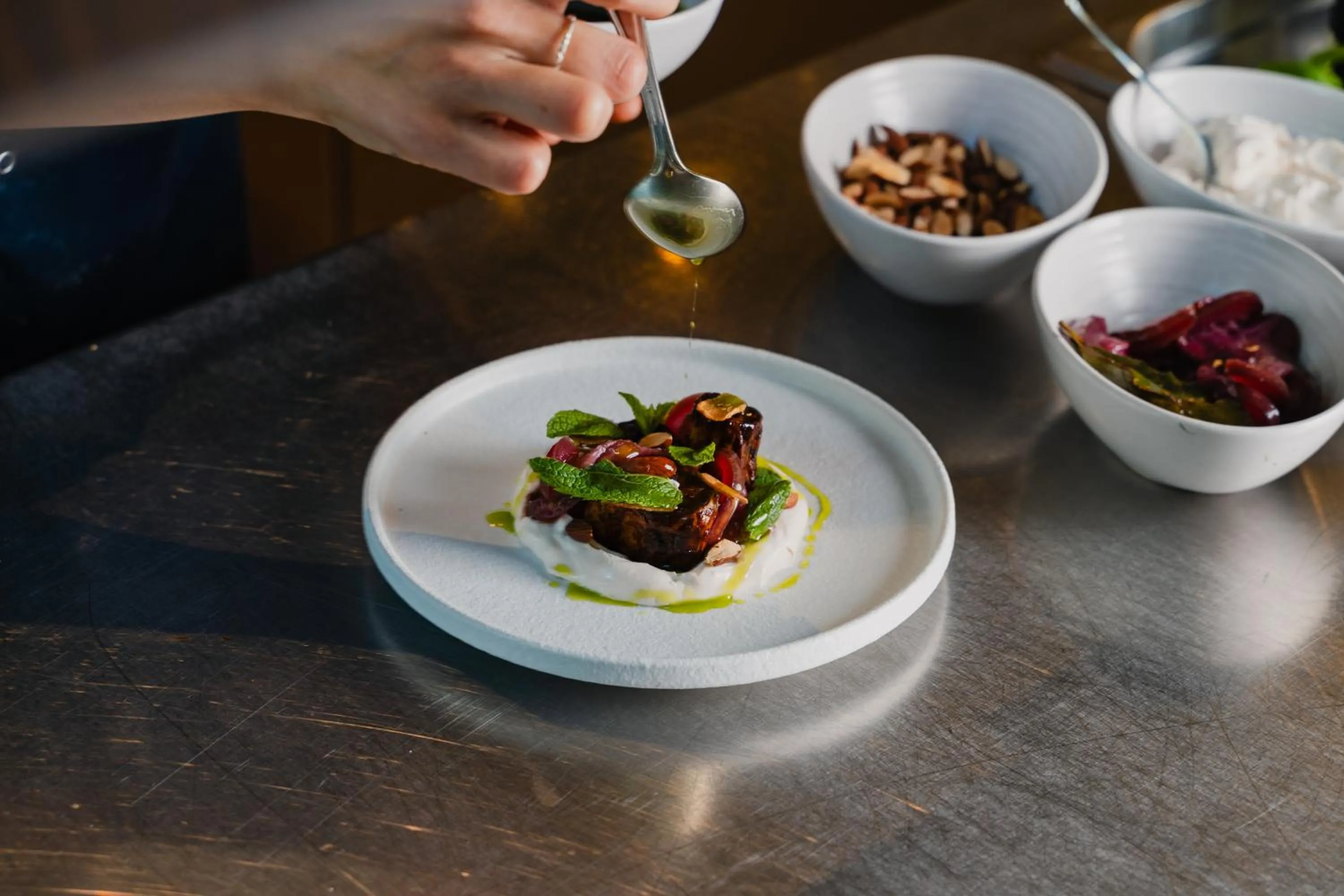 Restaurant/places to eat in Hotel Mercier