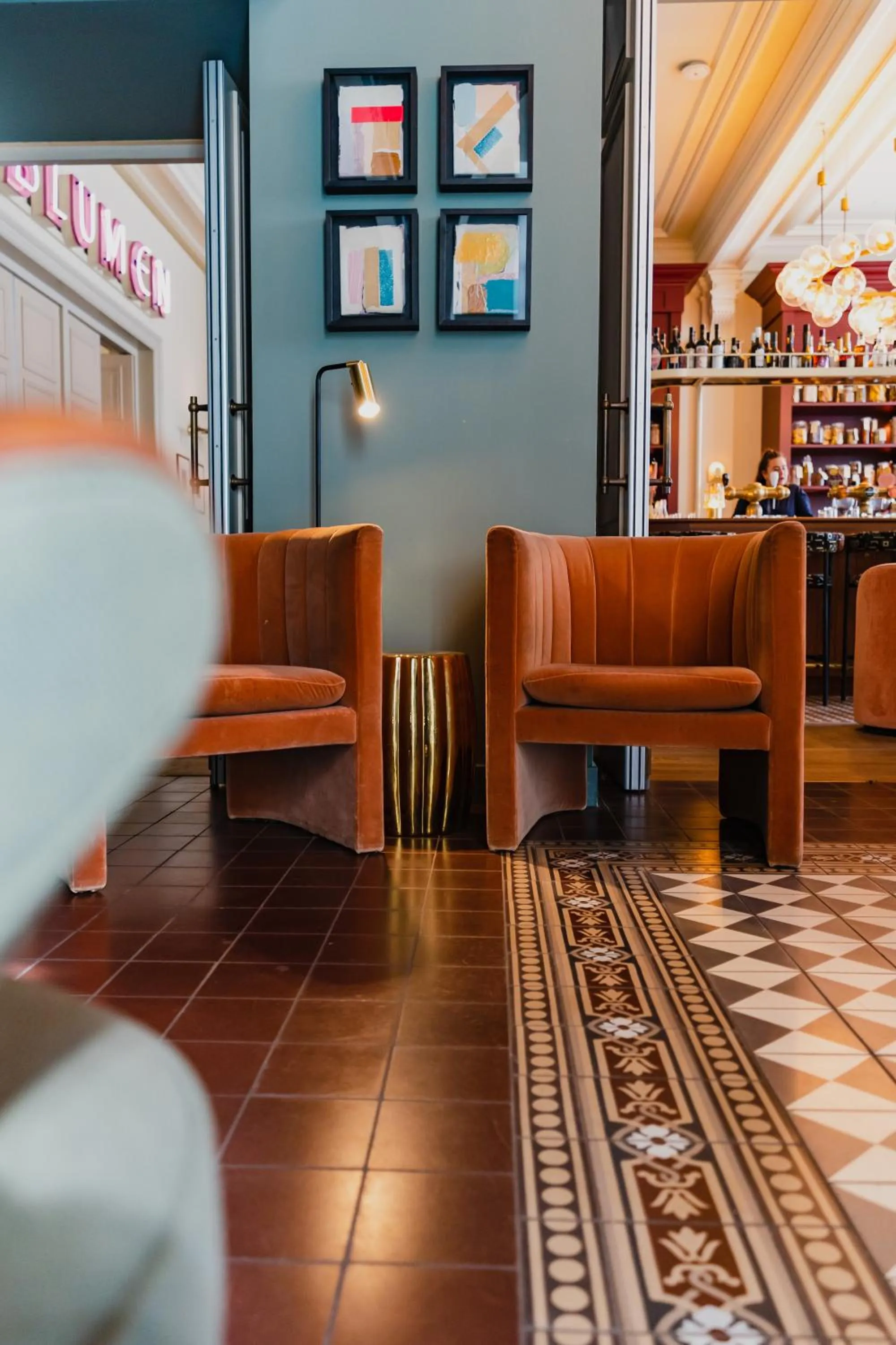 Communal lounge/ TV room in Hotel Mercier