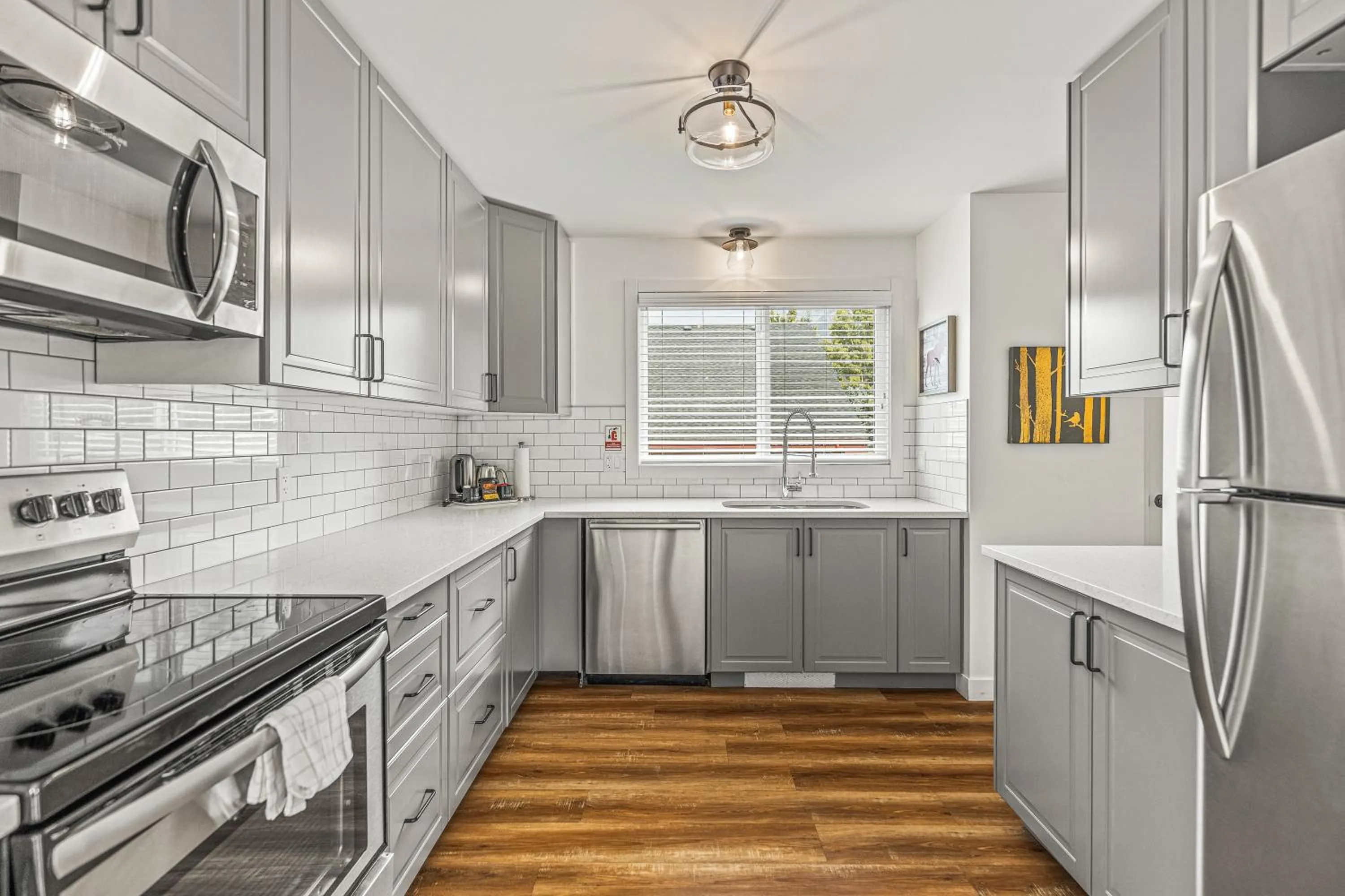 kitchen in Lamphouse By Basecamp
