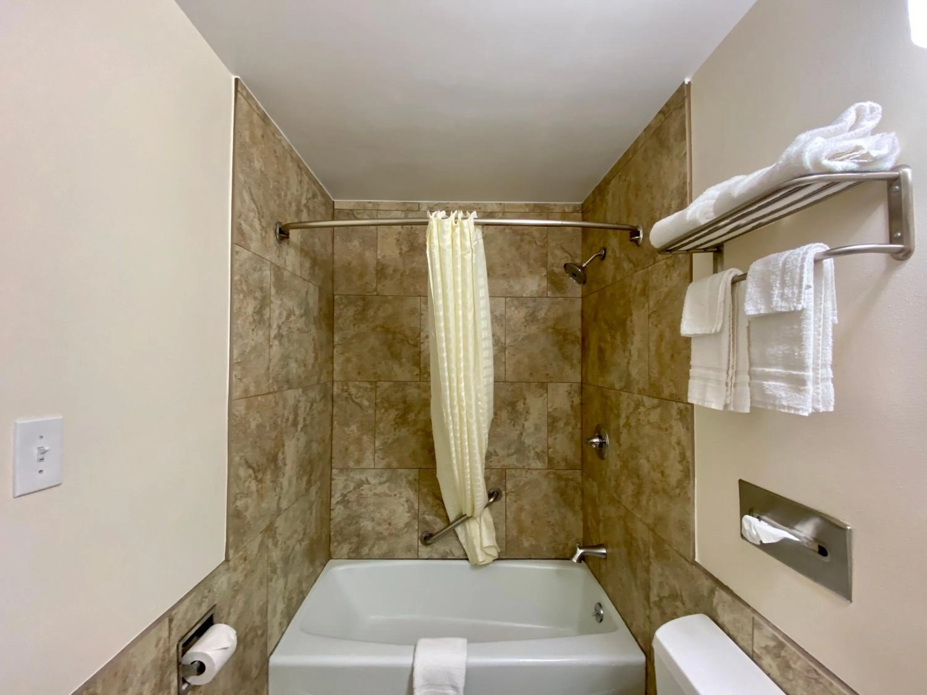 Bathroom in Roswell Inn