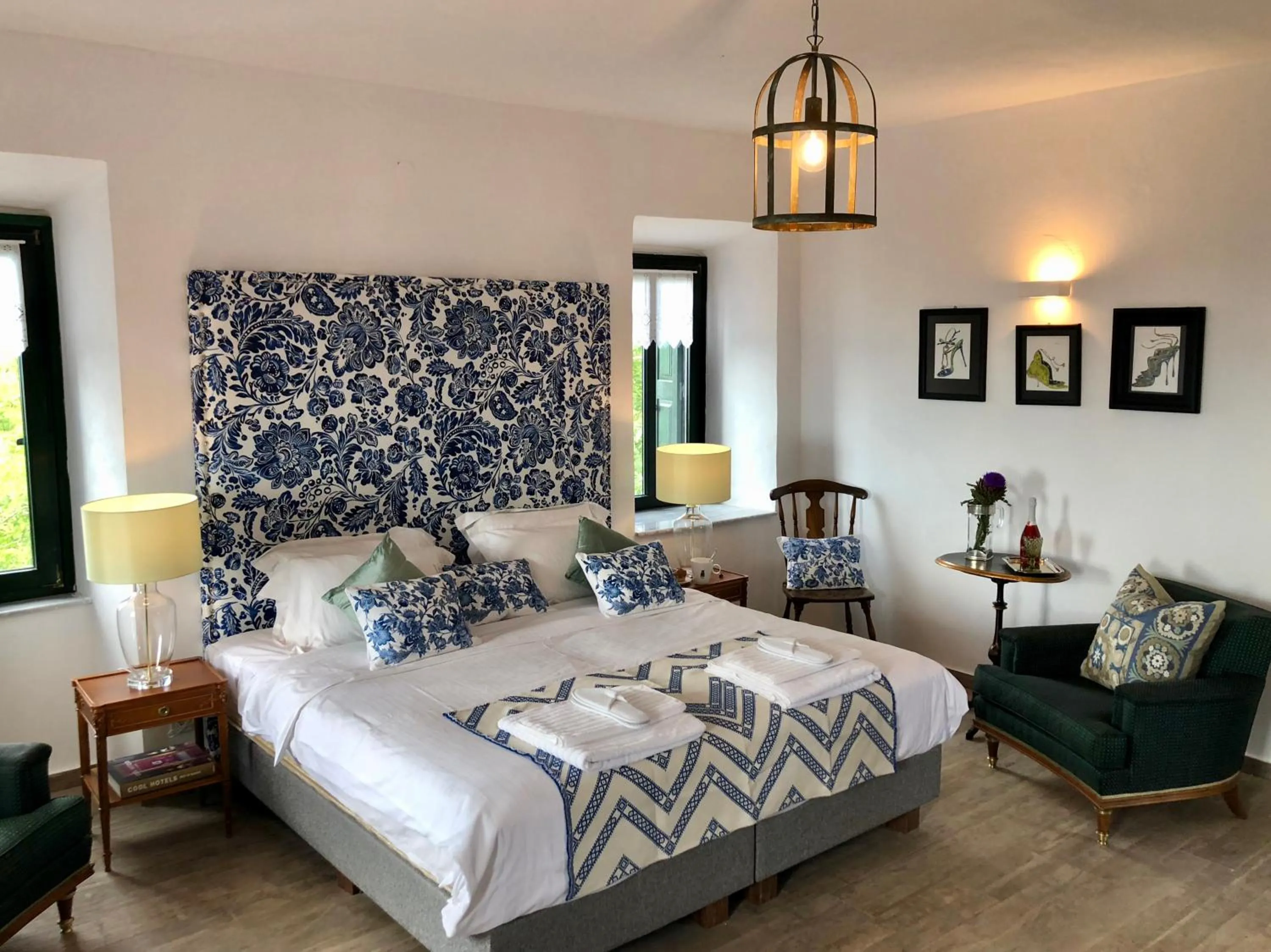 Photo of the whole room, Bed in Villa Vager Mani Hotel