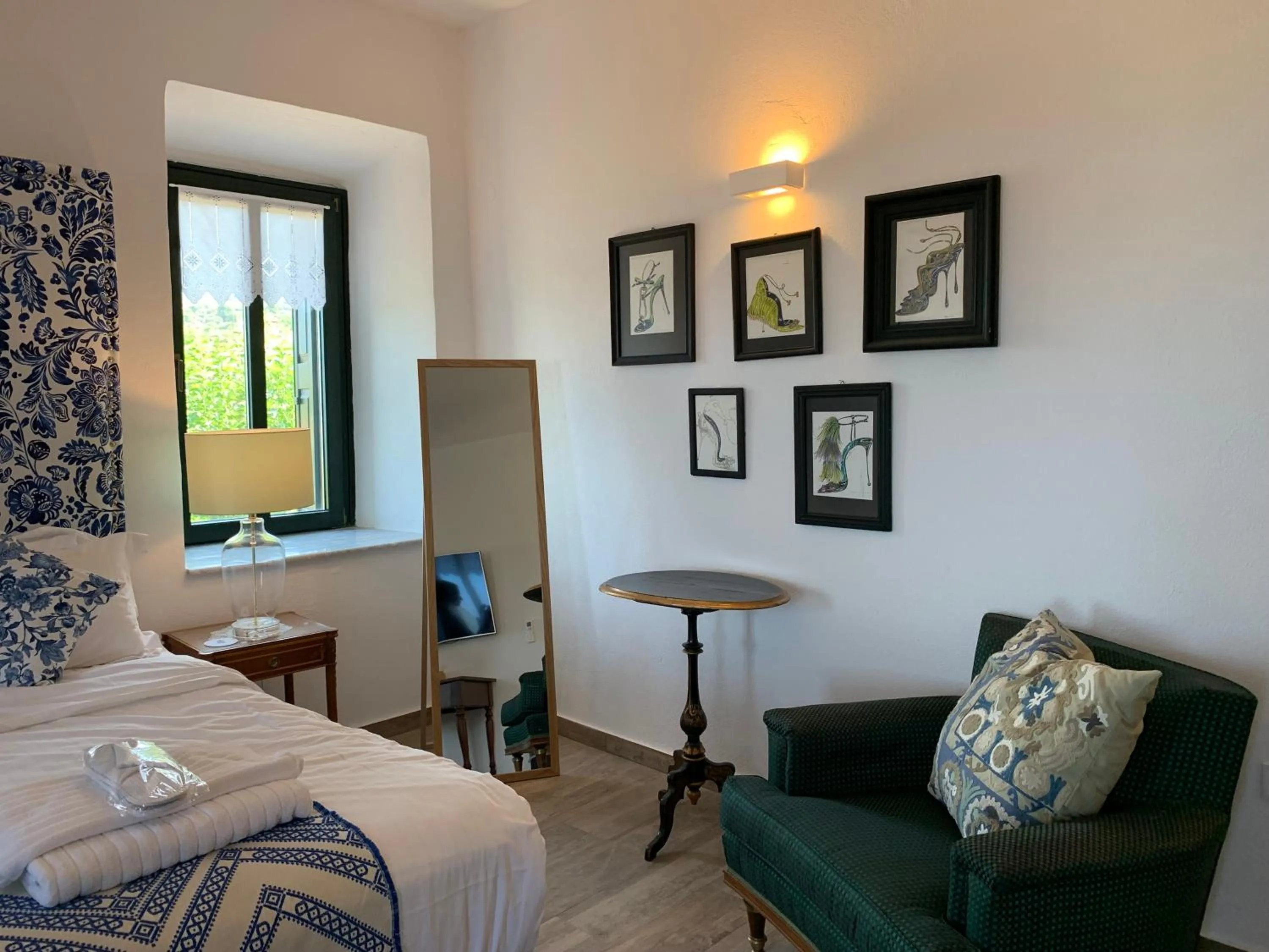 Bedroom, Bed in Villa Vager Mani Hotel