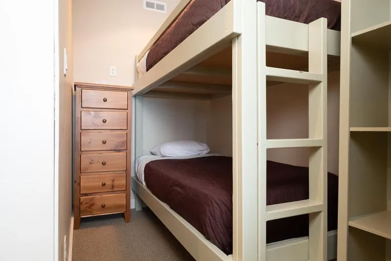 bunk bed in The Vance Creek Hotel & Conference Centre