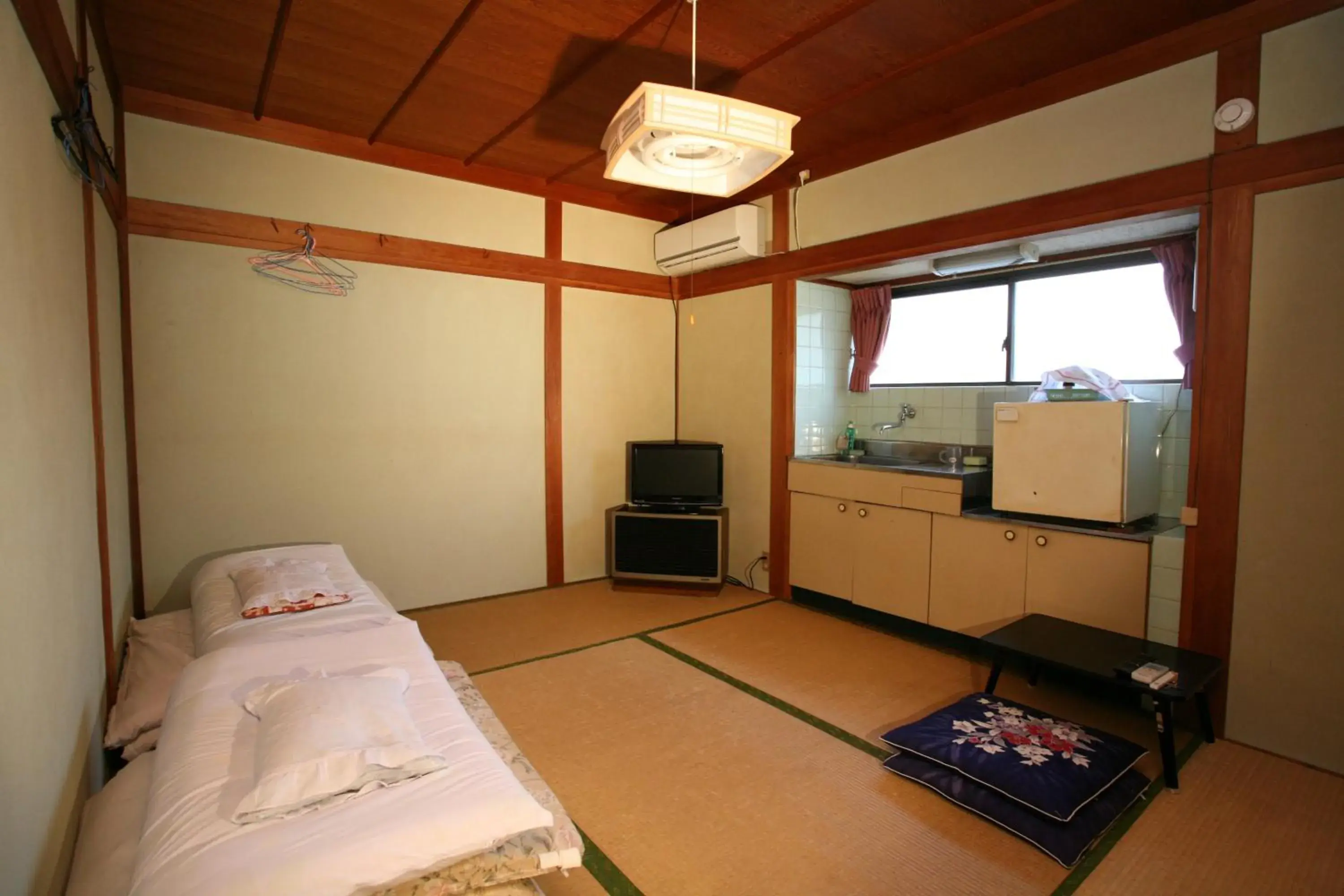 Photo of the whole room, Bed in Mimatsuso Photo of the whole room, Bed in Mimatsuso