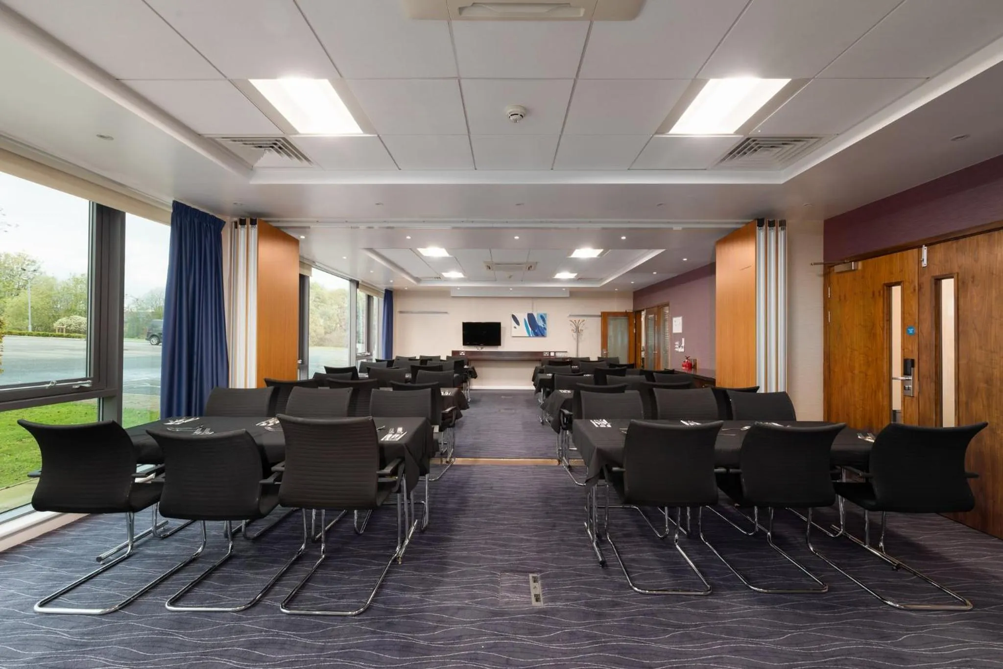 Meeting/conference room in Holiday Inn Express Burnley M65 Jct 10 by IHG