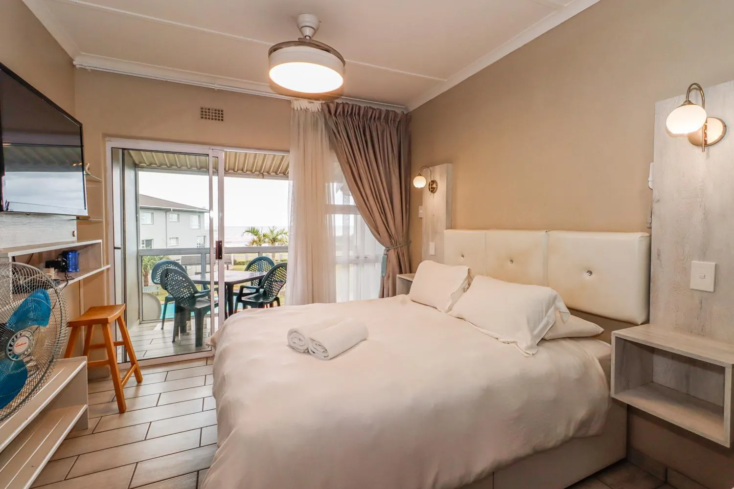 Uvongo Chalet 11