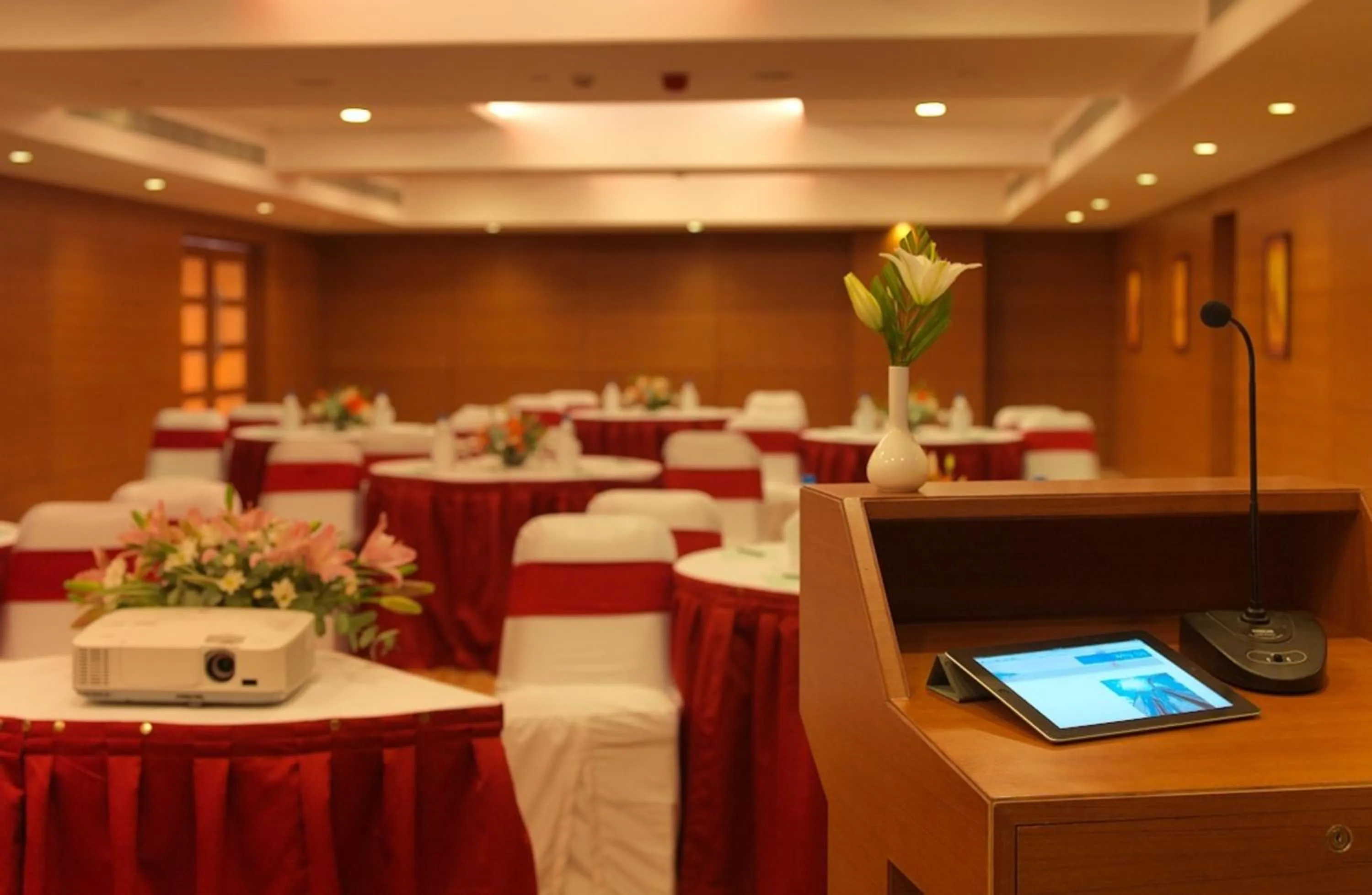 Banquet/Function facilities in Goldfinch Retreat Bangalore