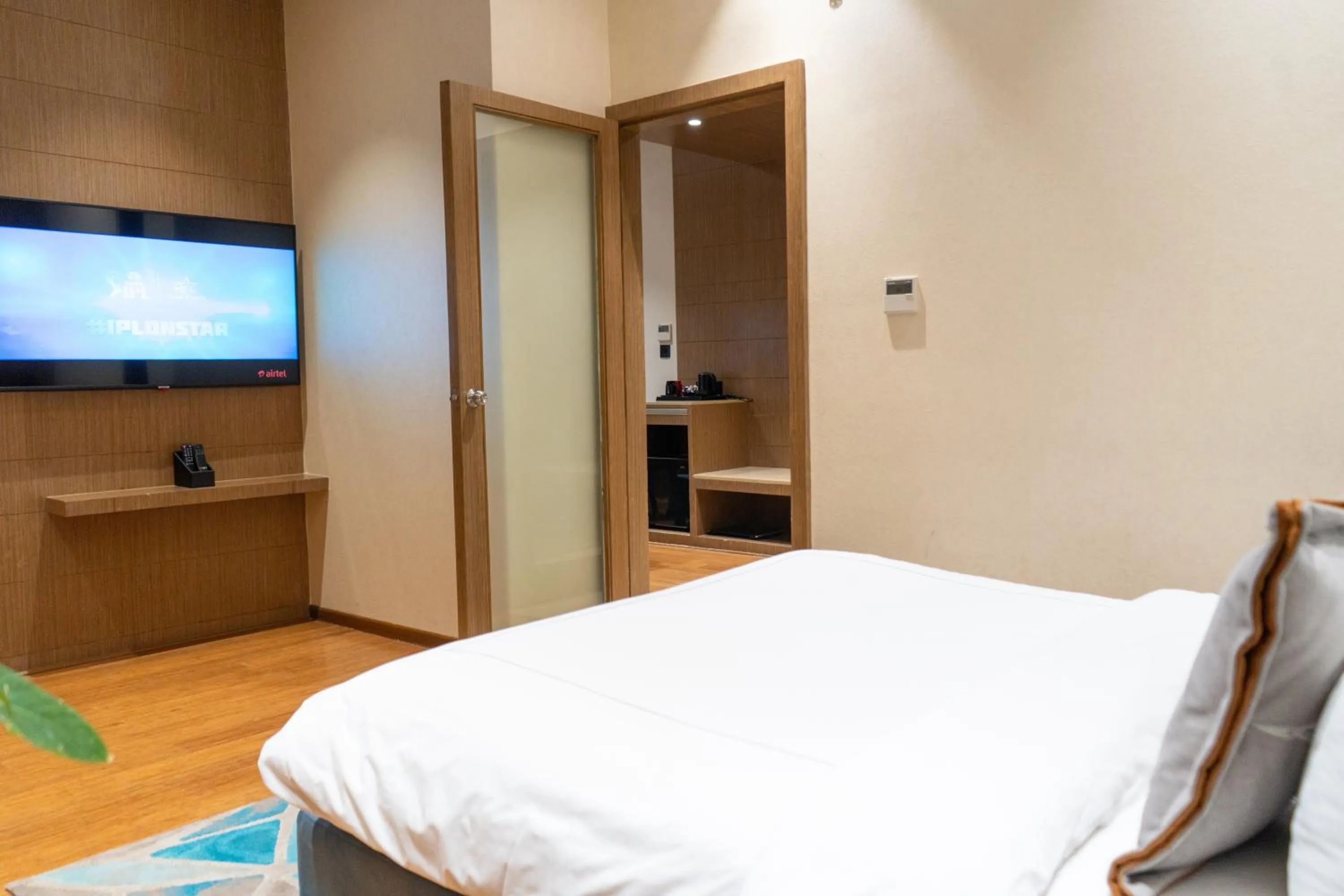 Bed in Goldfinch Retreat Bangalore