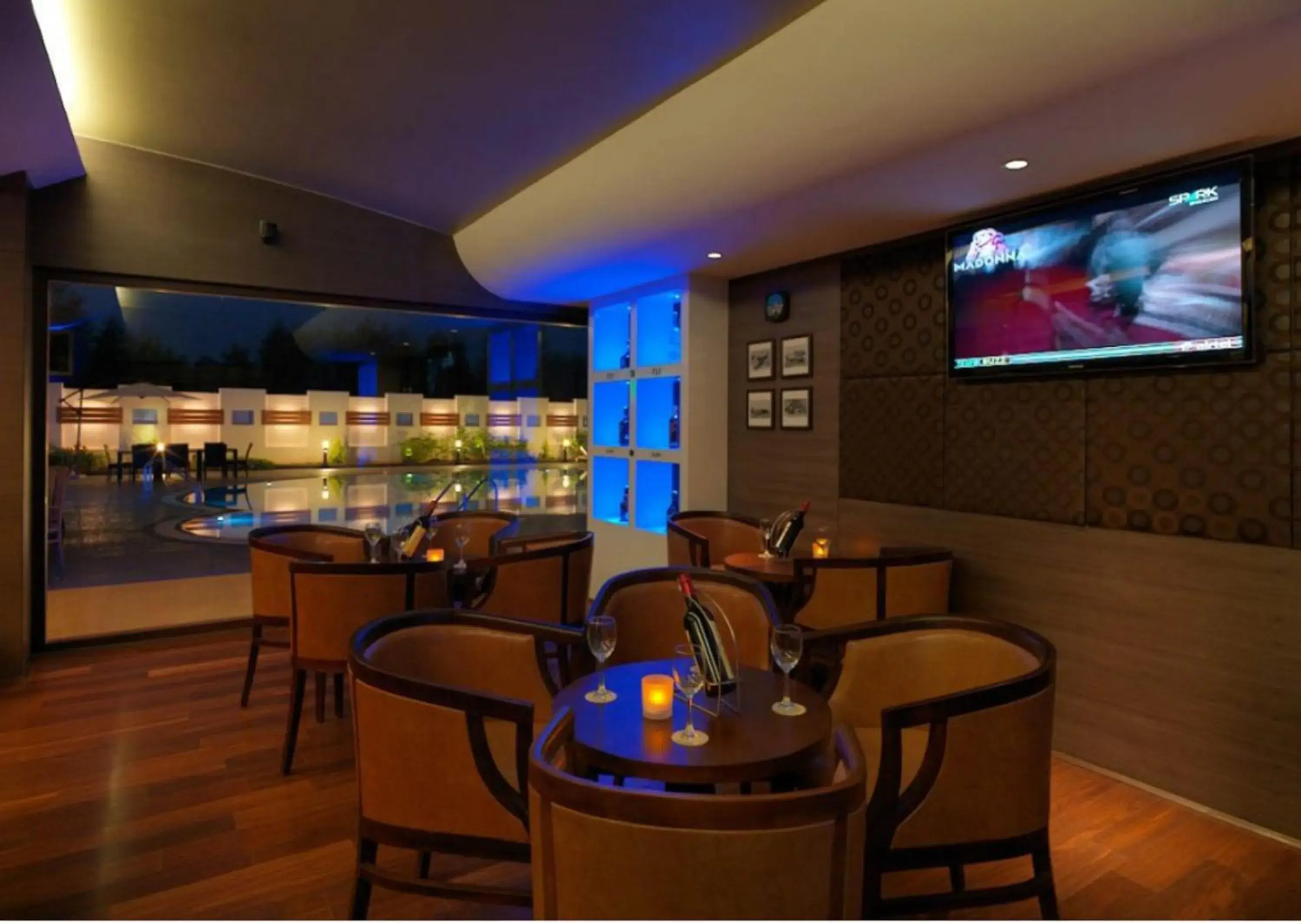 Lounge or bar in Goldfinch Retreat Bangalore Lounge or bar in Goldfinch Retreat Bangalore