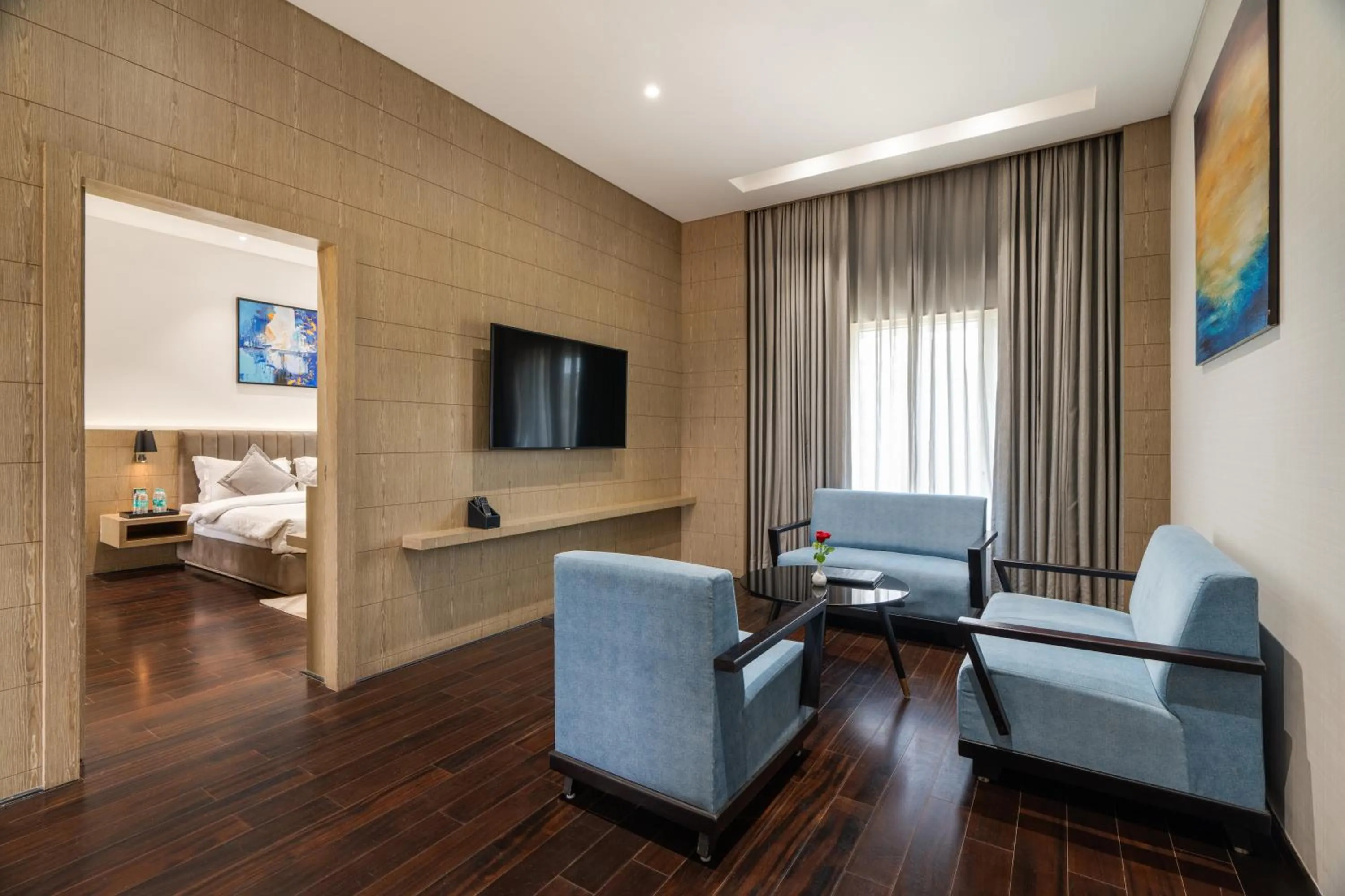 Living room, Bed in Goldfinch Retreat Bangalore