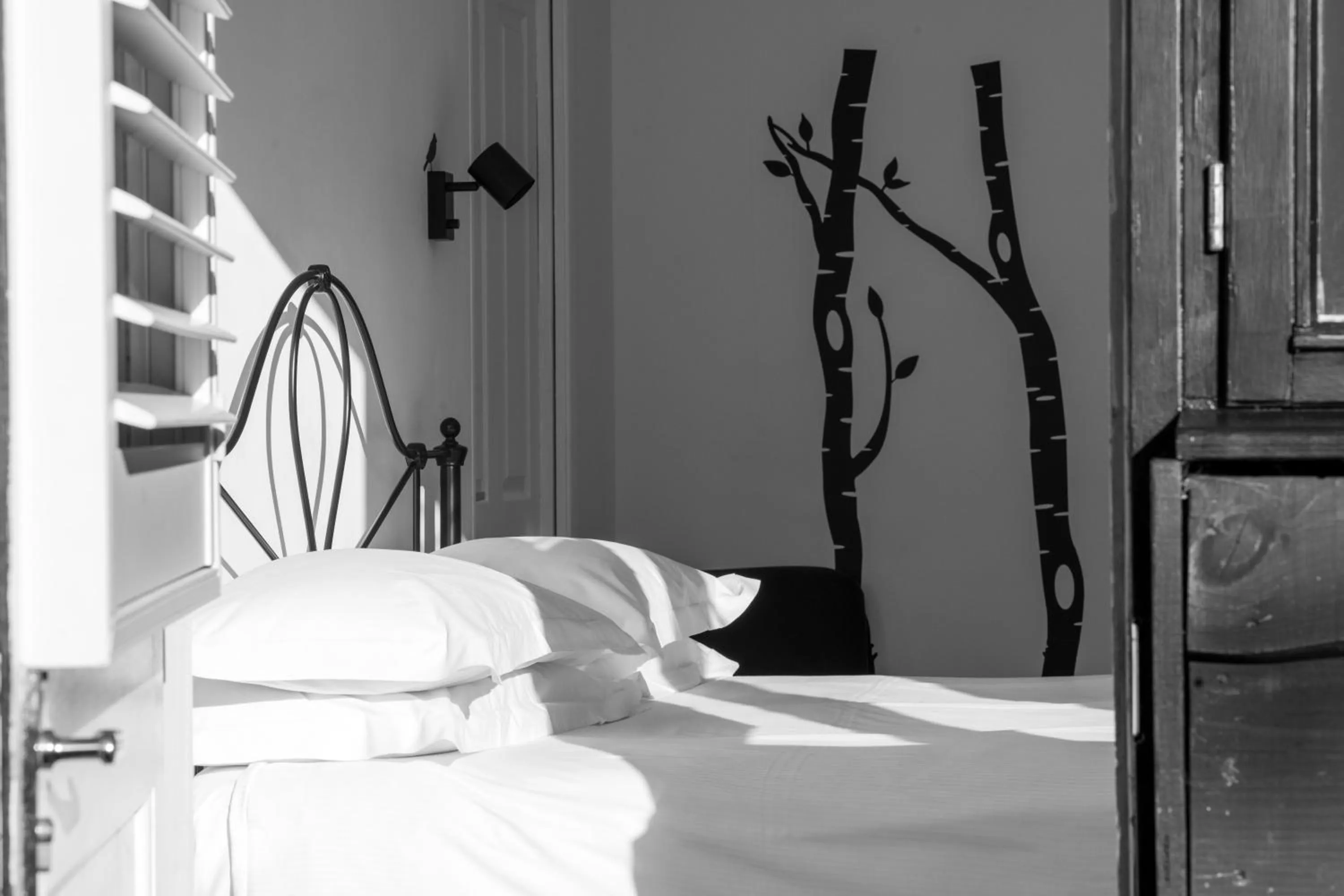 Bedroom, Bed in Cottage Lodge Hotel