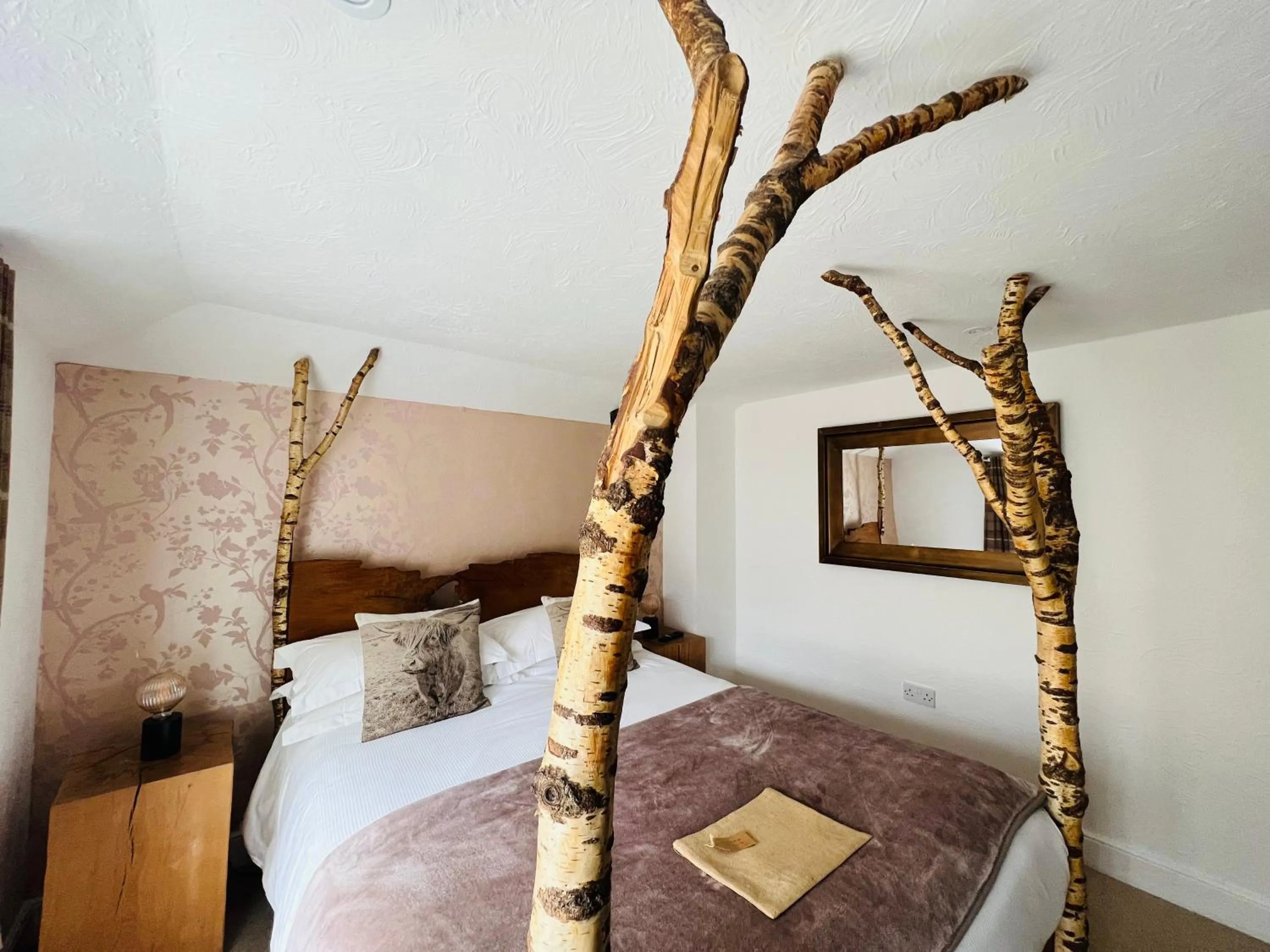 Bedroom, Bed in Cottage Lodge Hotel