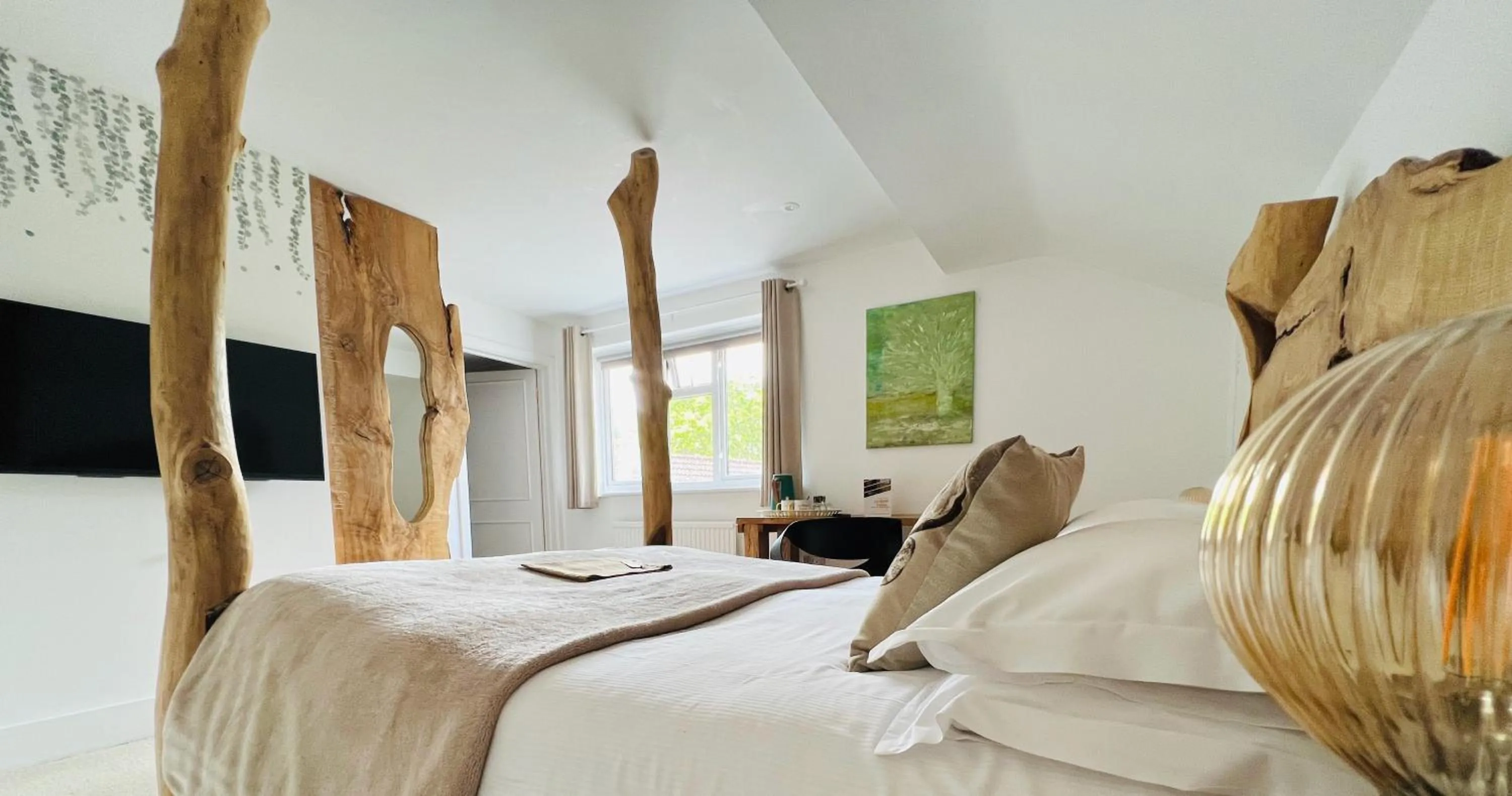 Bedroom, Bed in Cottage Lodge Hotel