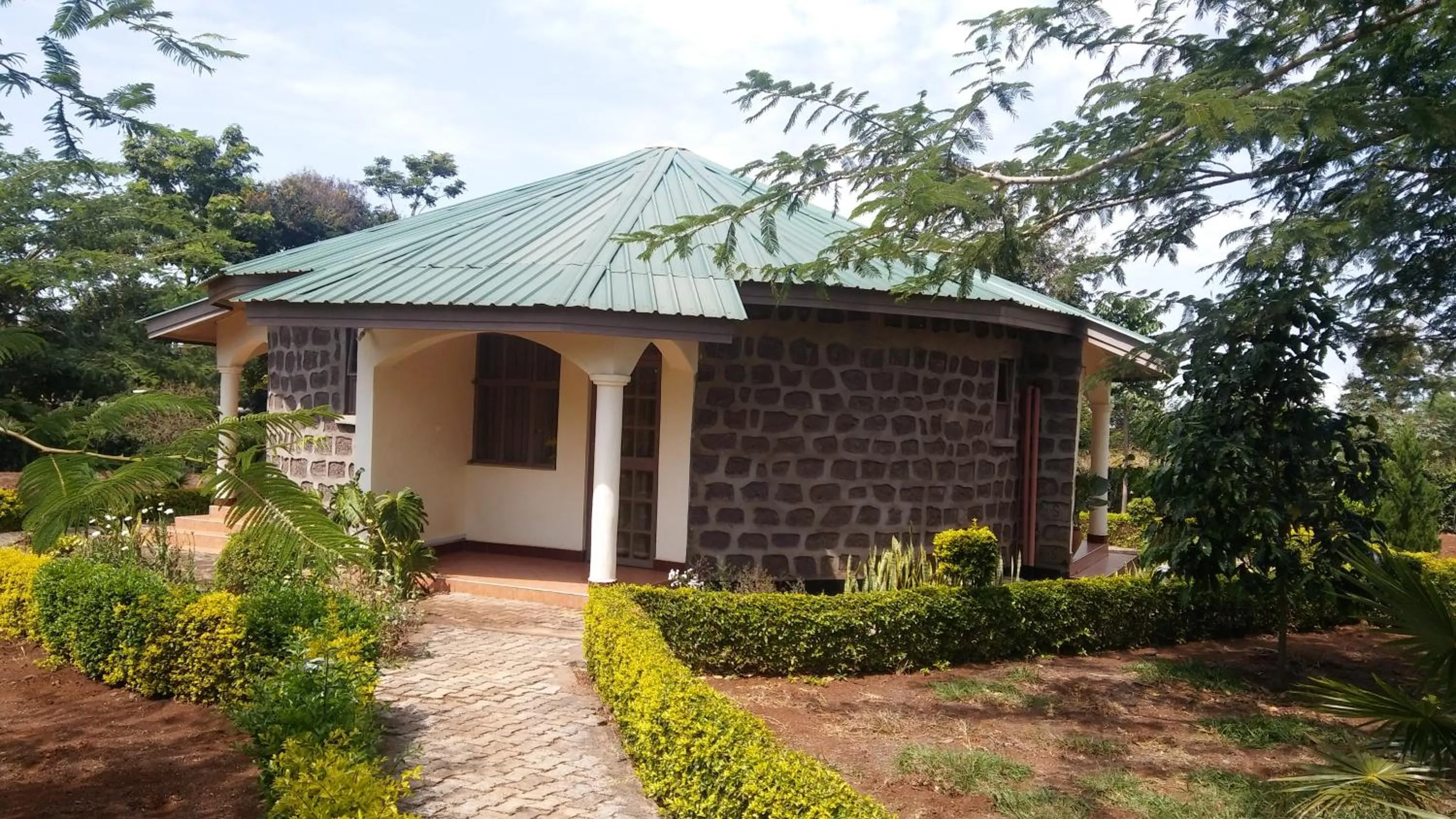 Property building in Maktau Mountain Lodge