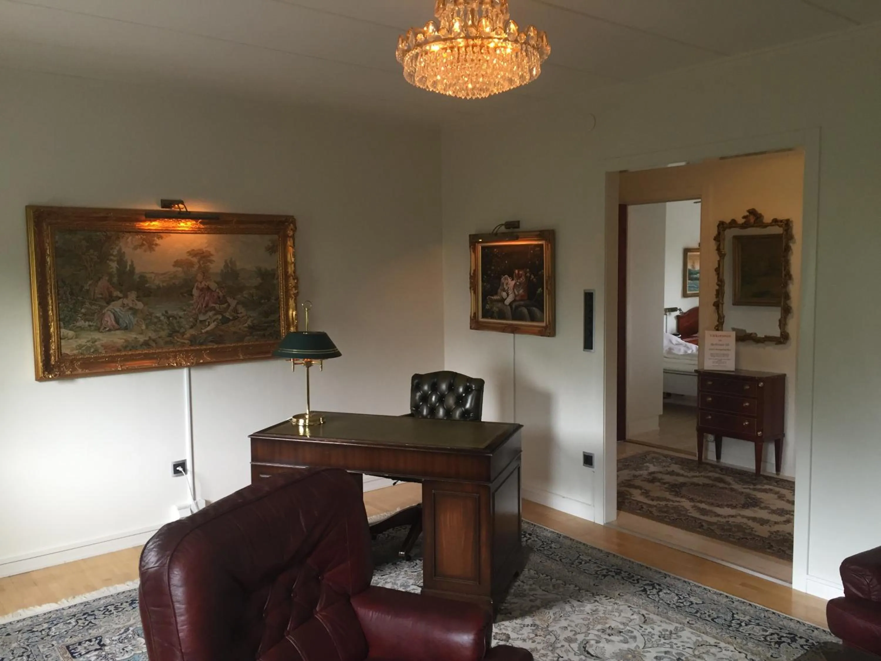 Shower in BoSmart Apartments