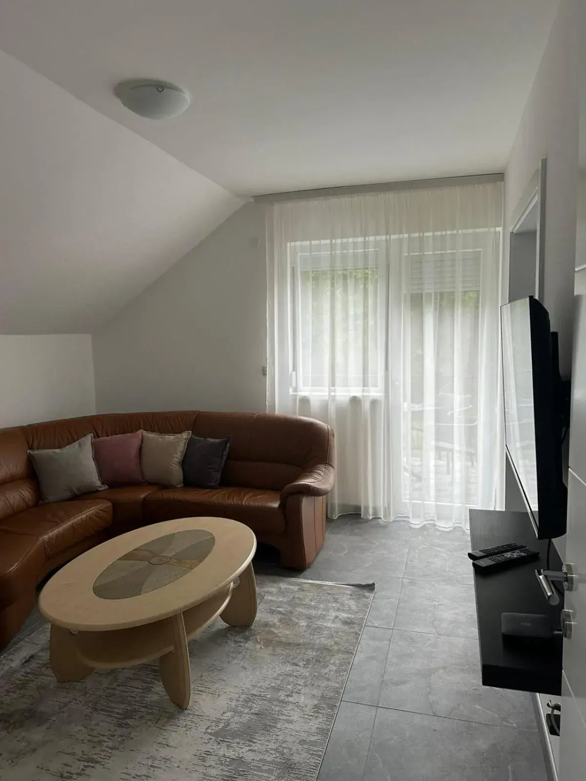 Two-Bedroom Apartment with Balcony in Apartment Holiday Two-Bedroom Apartment with Balcony in Apartment Holiday