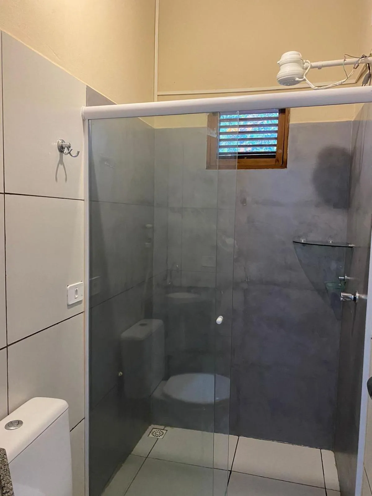 Shower in Estrela dos Lençóis