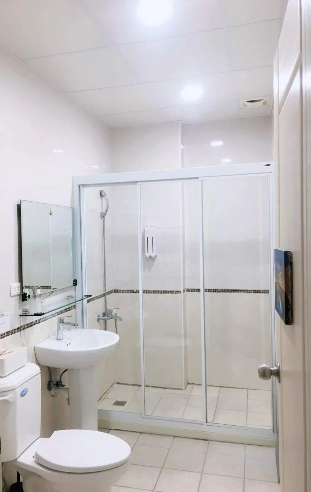 Bathroom in Shining Forest Hostel